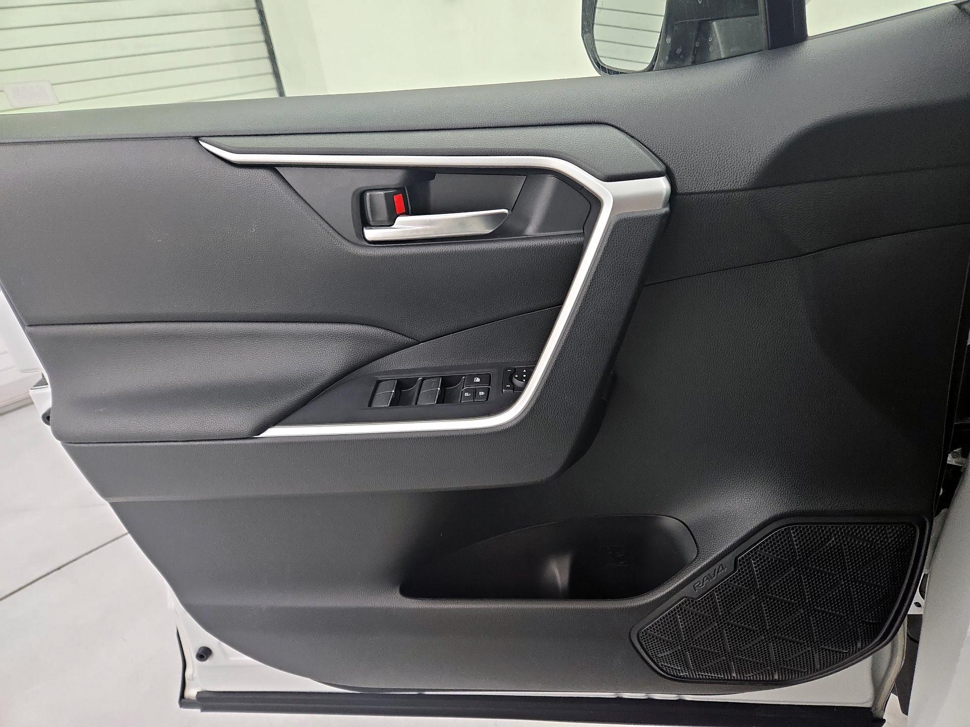 Thumbnail: 2024 Toyota RAV4 - 12