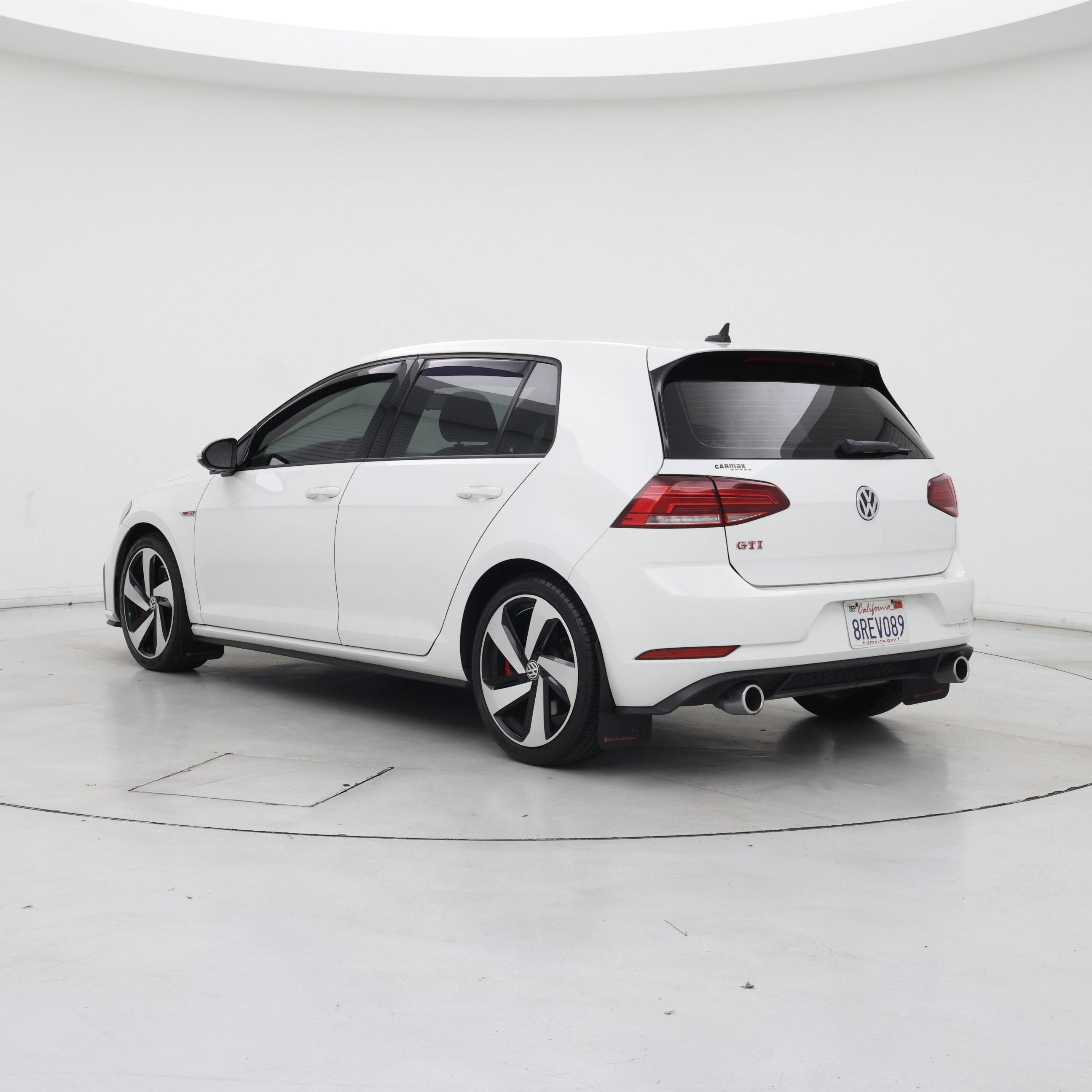 Thumbnail: 2020 Volkswagen Golf - 2