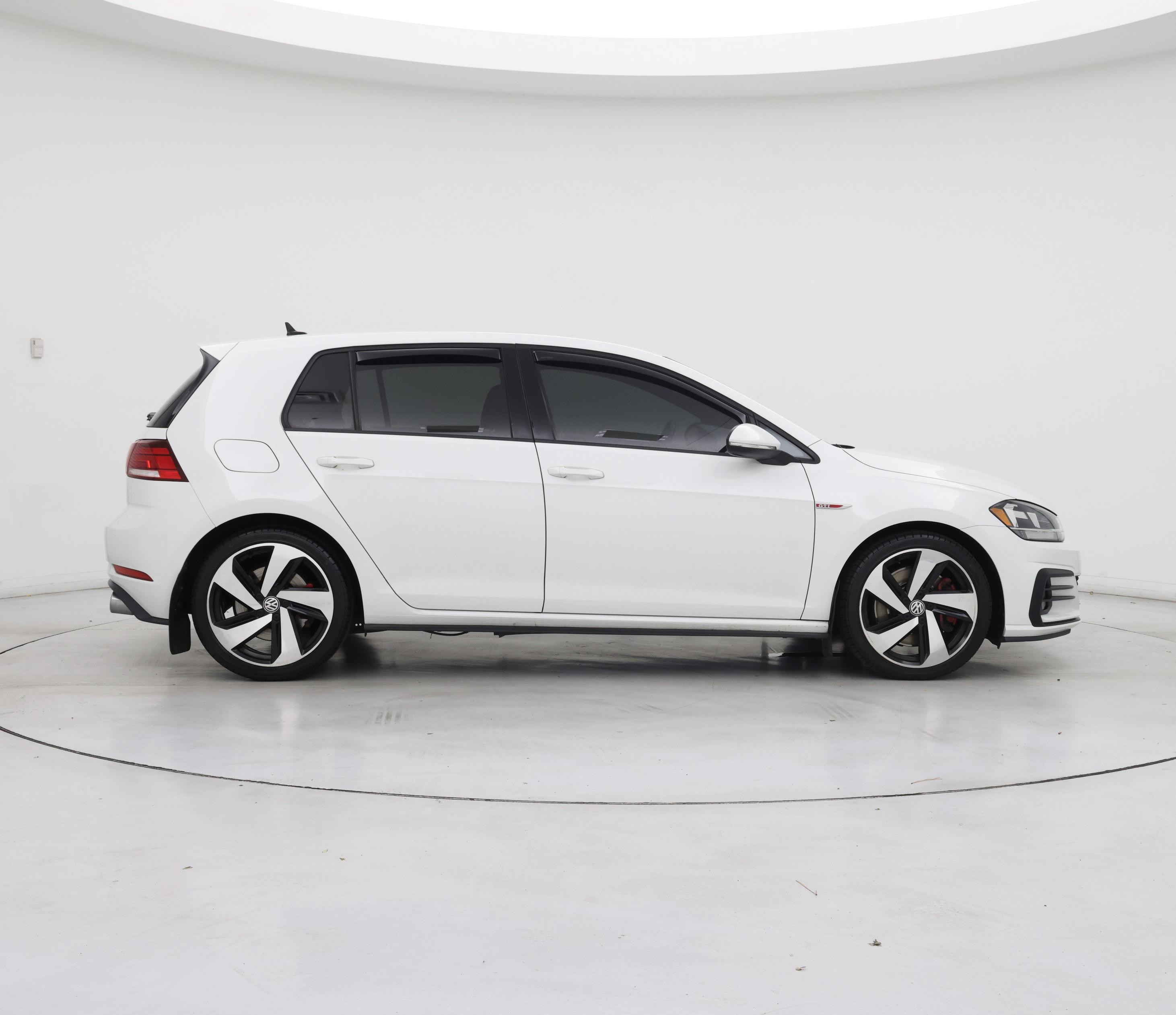 Thumbnail: 2020 Volkswagen Golf - 7
