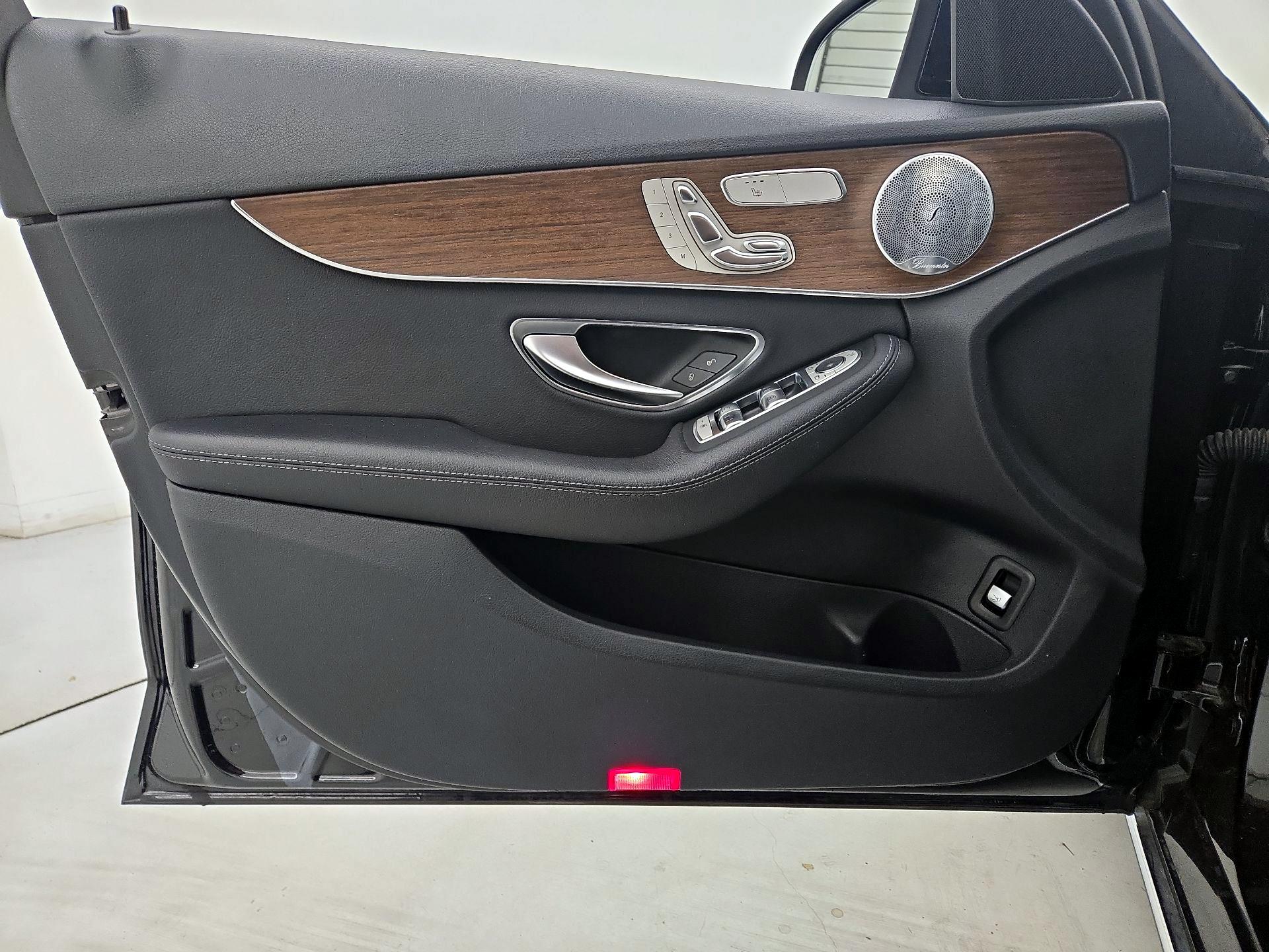 Thumbnail: 2019 Mercedes-Benz C-Class - 12