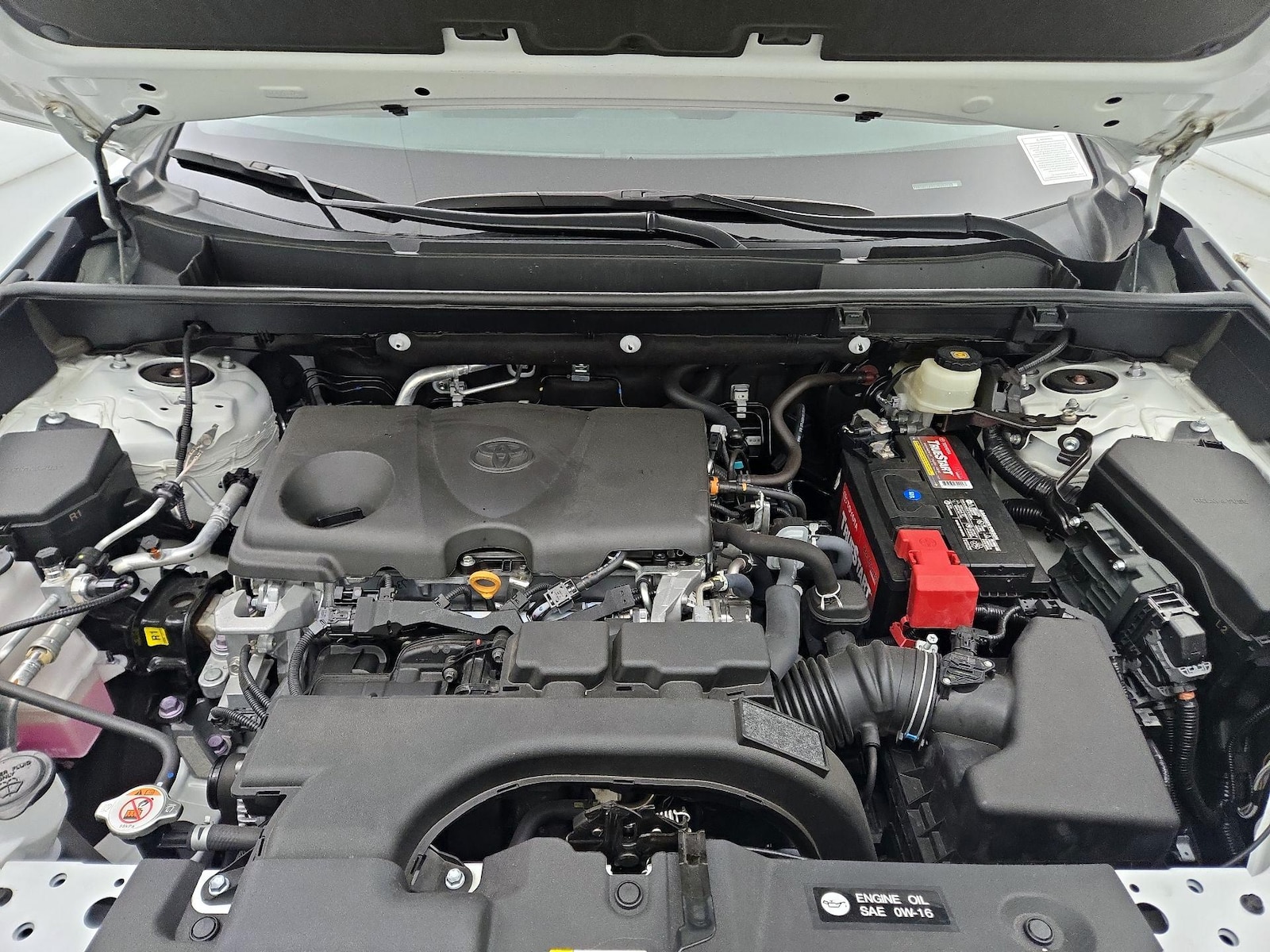 2021 Toyota RAV4 XLE - Photo 22