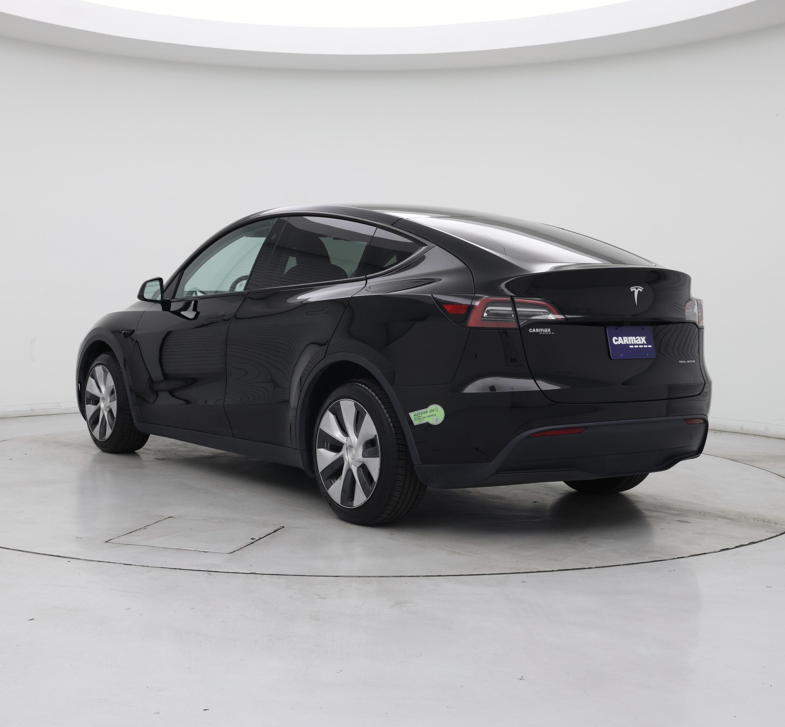 Thumbnail: 2023 Tesla Model Y - 2