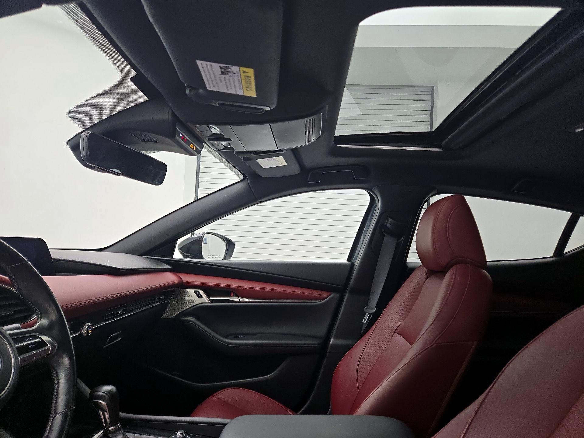 Thumbnail: 2021 Mazda Mazda3 - 18