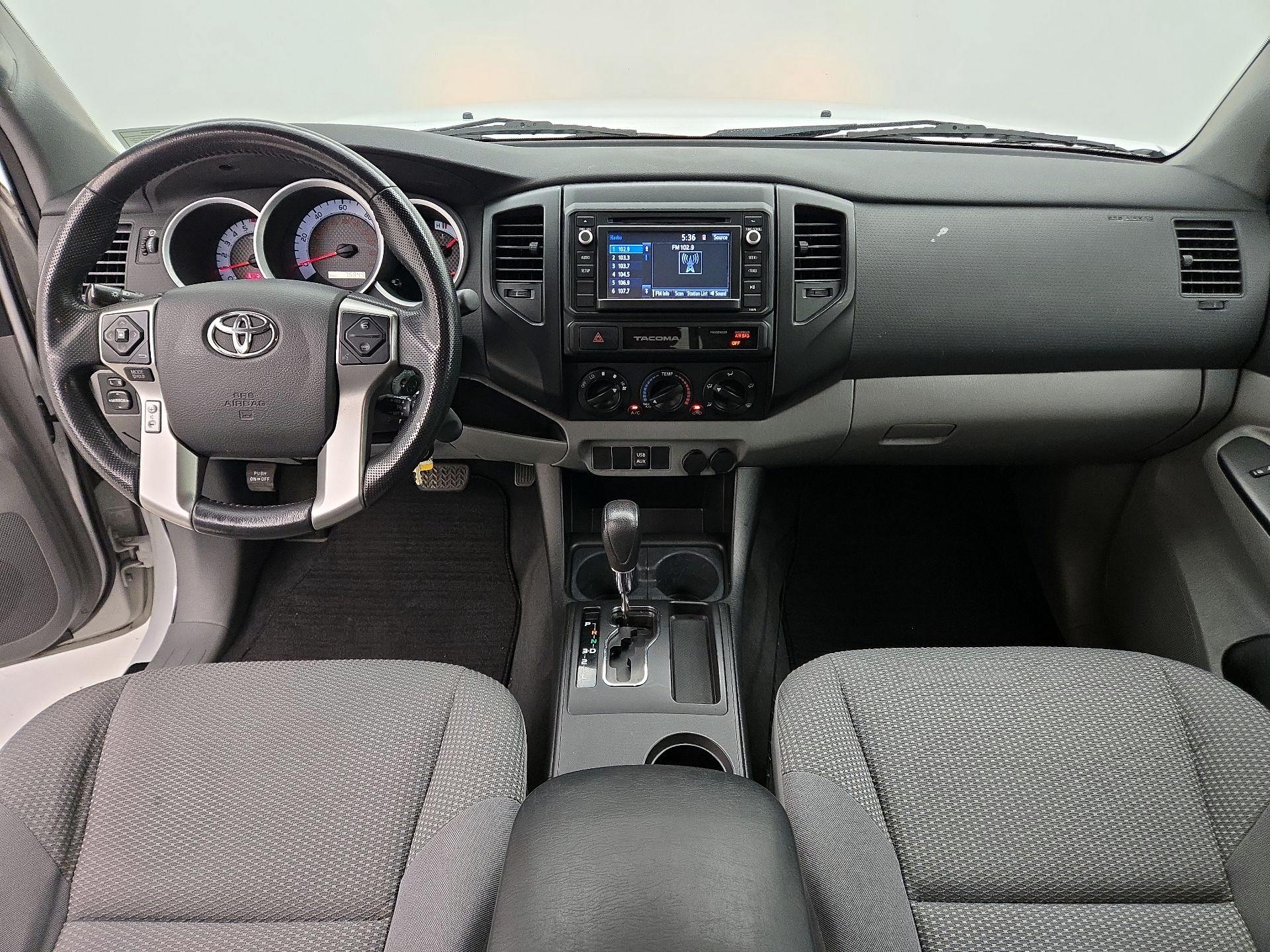 Thumbnail: 2015 Toyota Tacoma - 9