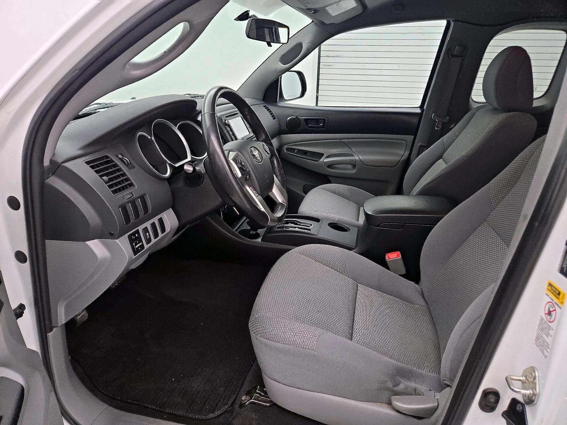 Thumbnail: 2015 Toyota Tacoma - 11