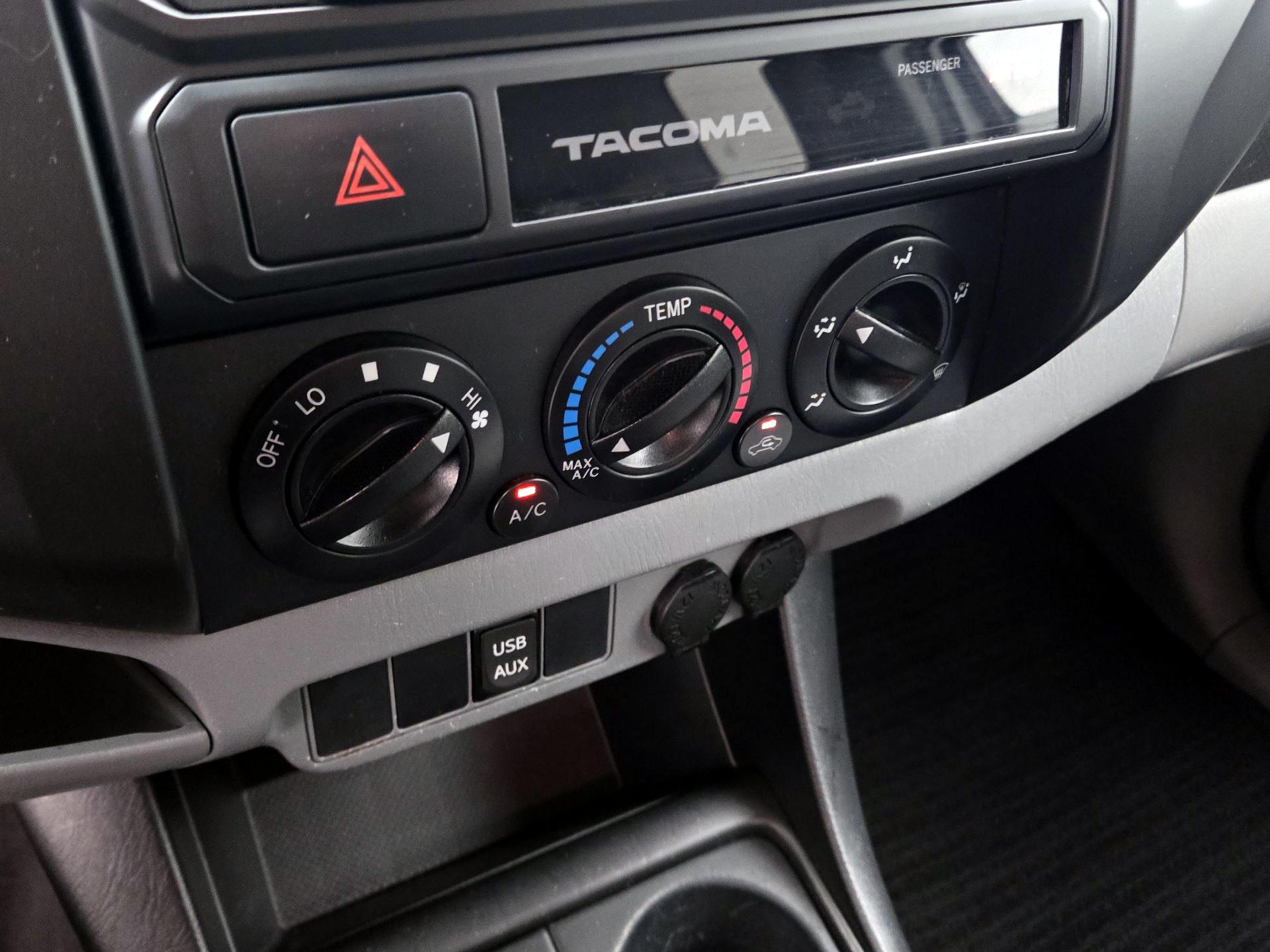 Thumbnail: 2015 Toyota Tacoma - 14