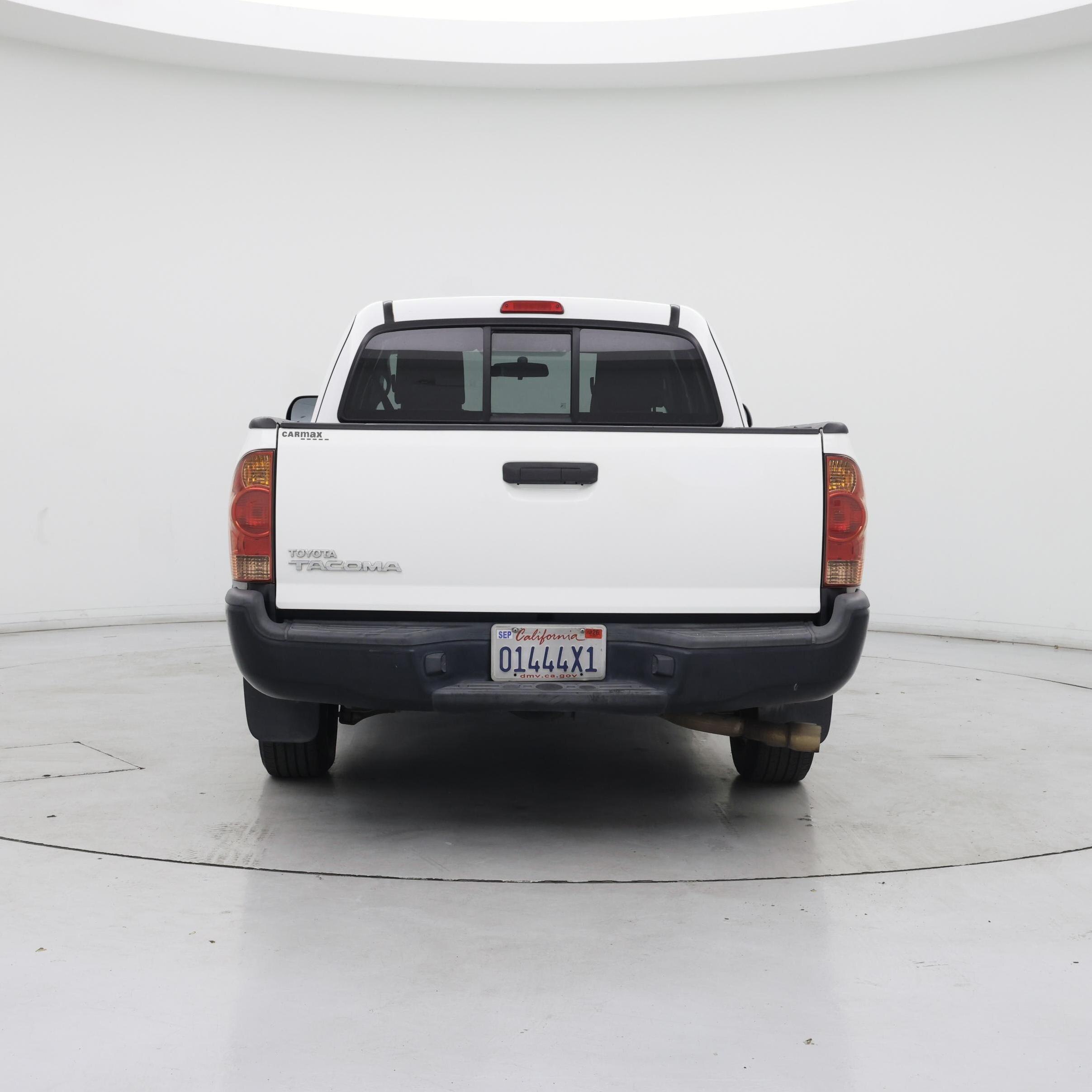 Thumbnail: 2015 Toyota Tacoma - 6