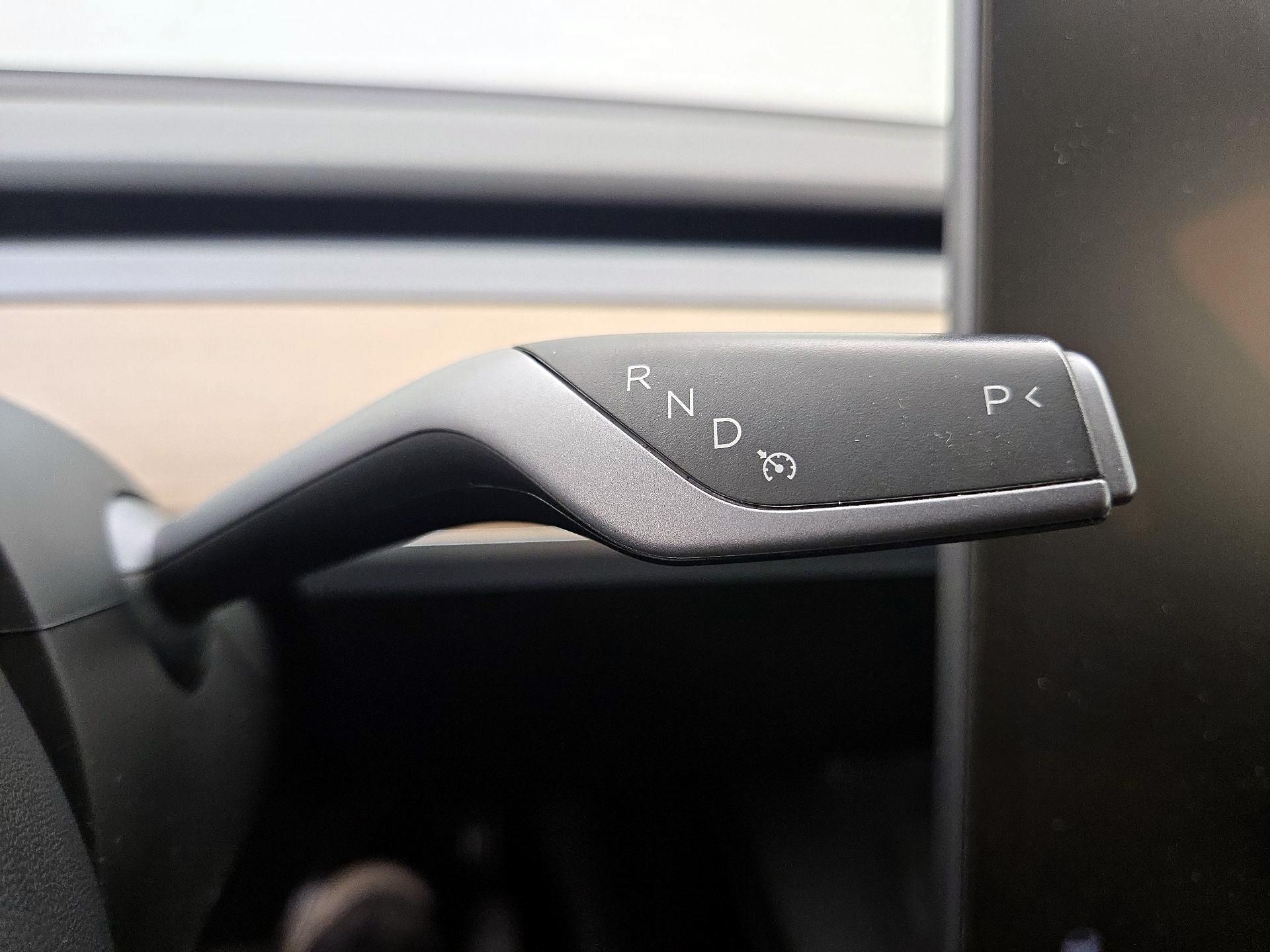 Thumbnail: 2022 Tesla Model Y - 17