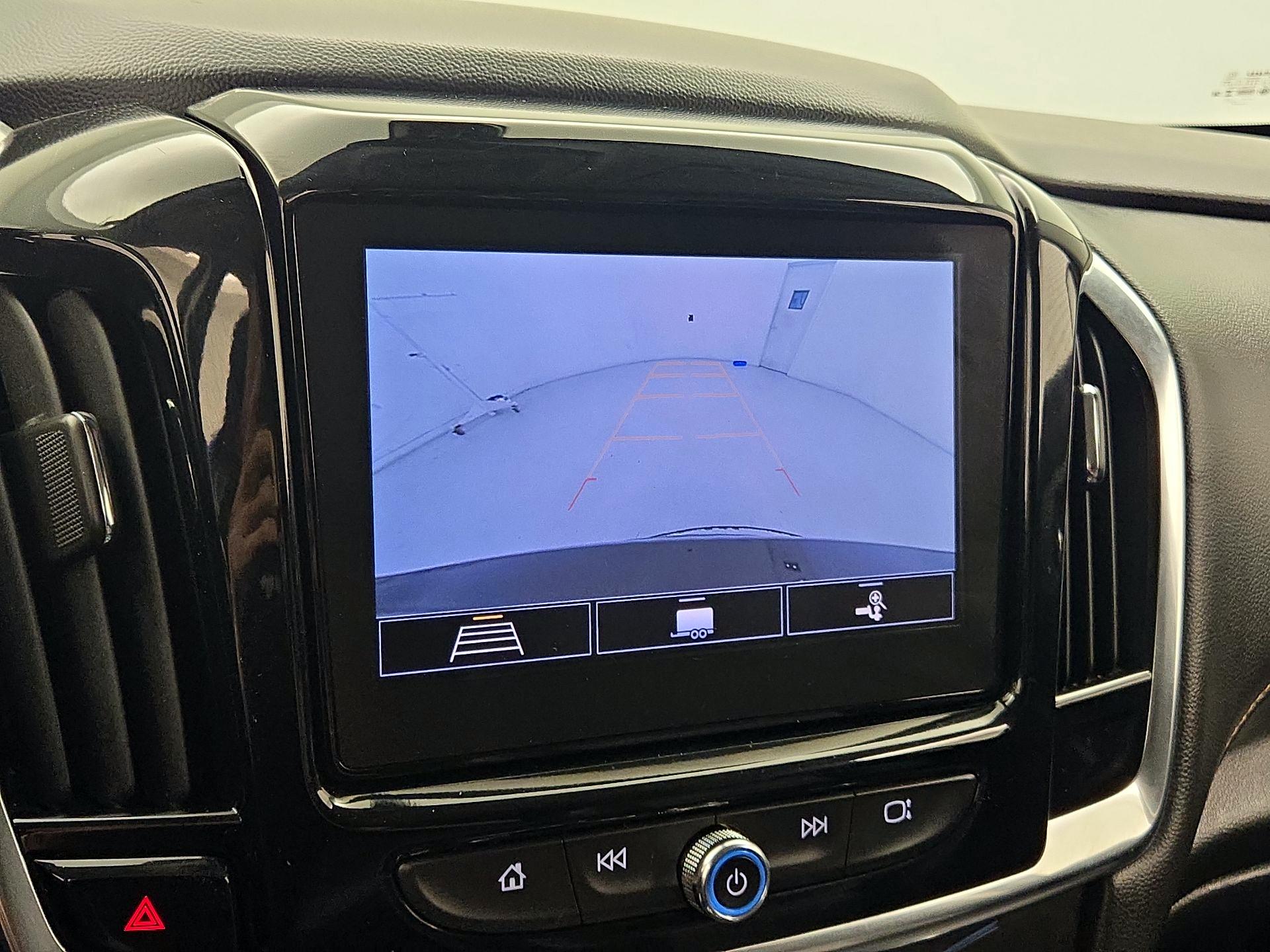 Thumbnail: 2020 Chevrolet Traverse - 14