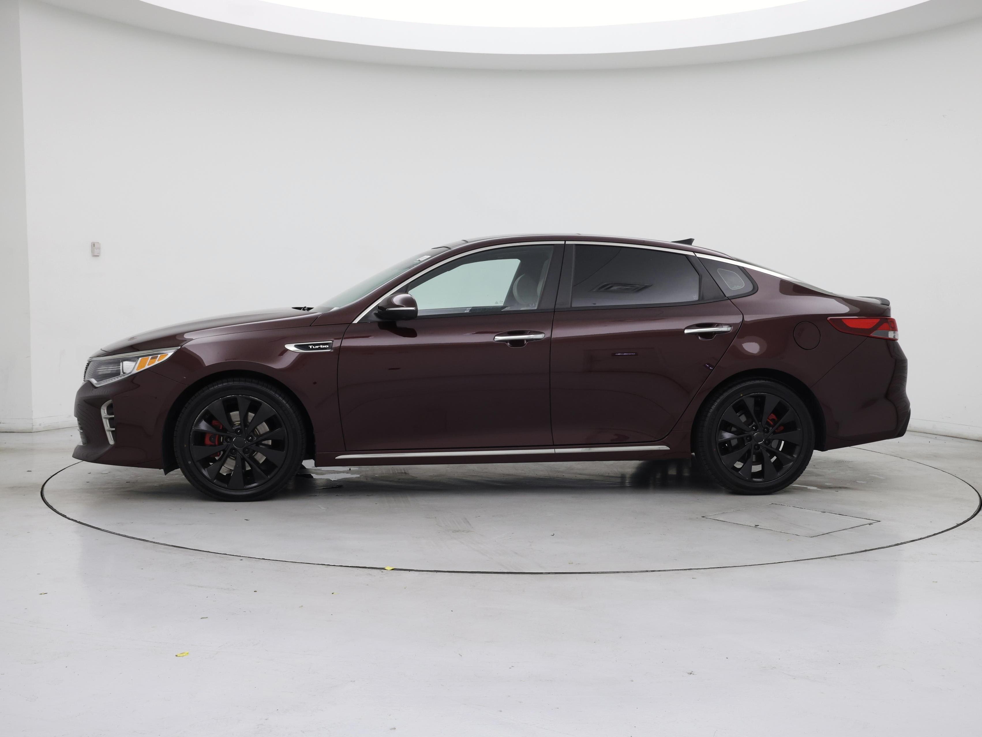 Thumbnail: 2016 Kia Optima - 3