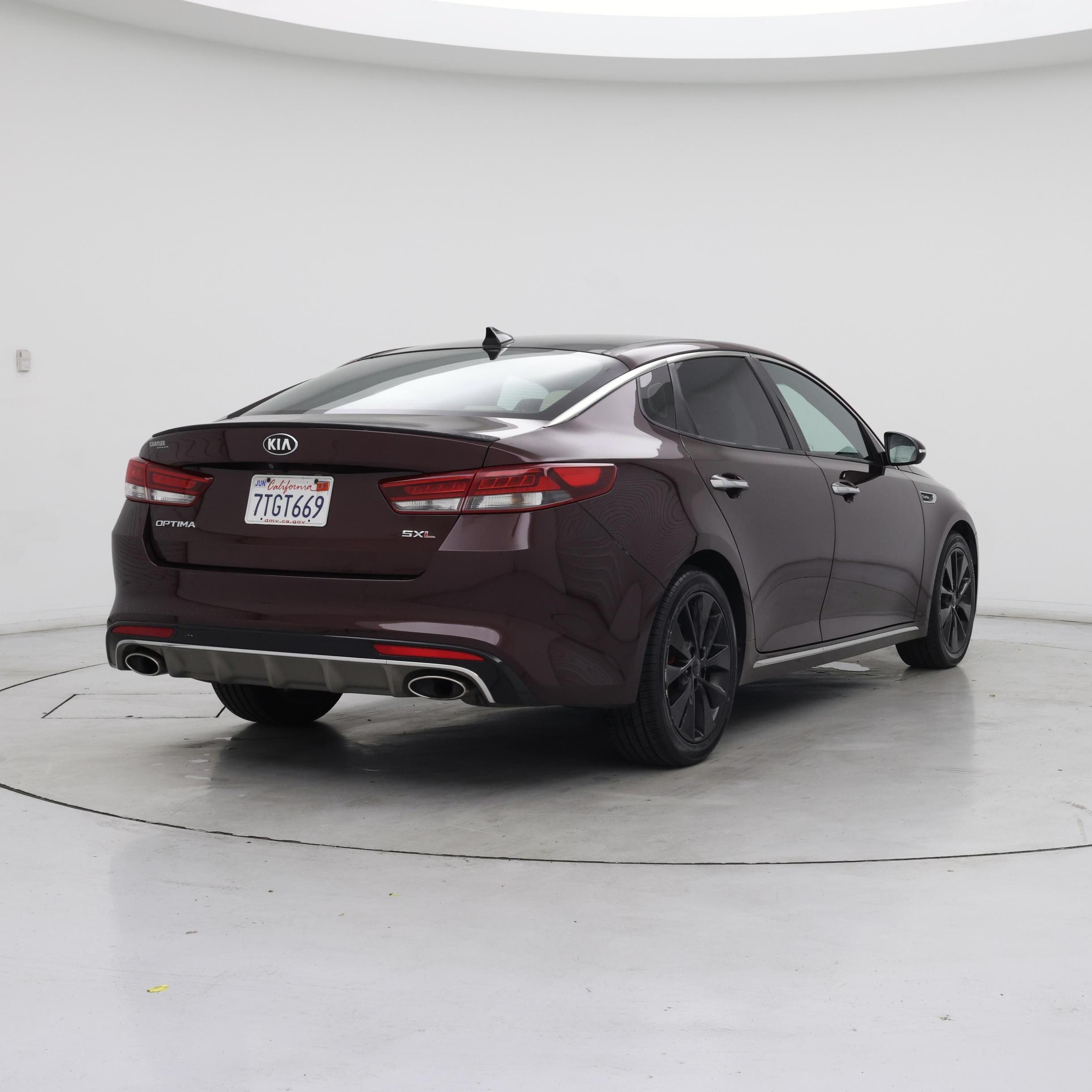 Thumbnail: 2016 Kia Optima - 8