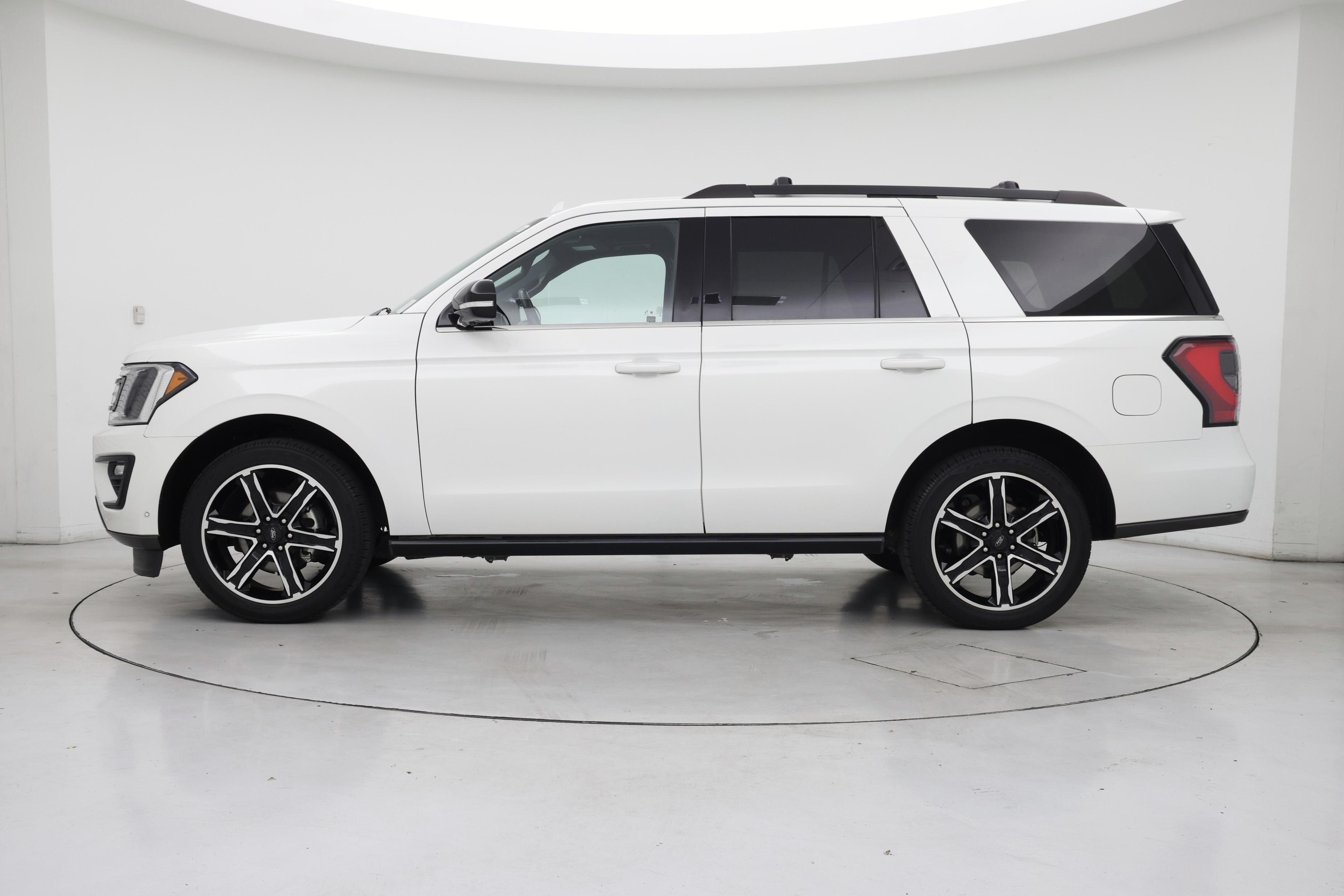 Thumbnail: 2021 Ford Expedition - 3