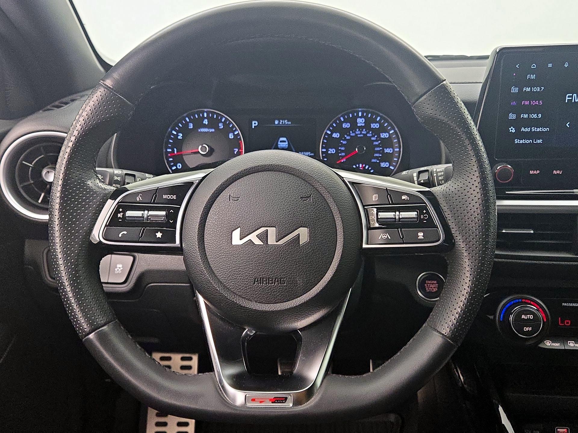 Thumbnail: 2023 Kia Forte - 10