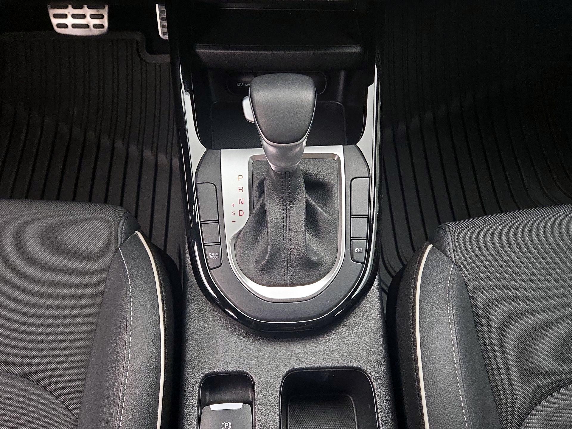 Thumbnail: 2023 Kia Forte - 17