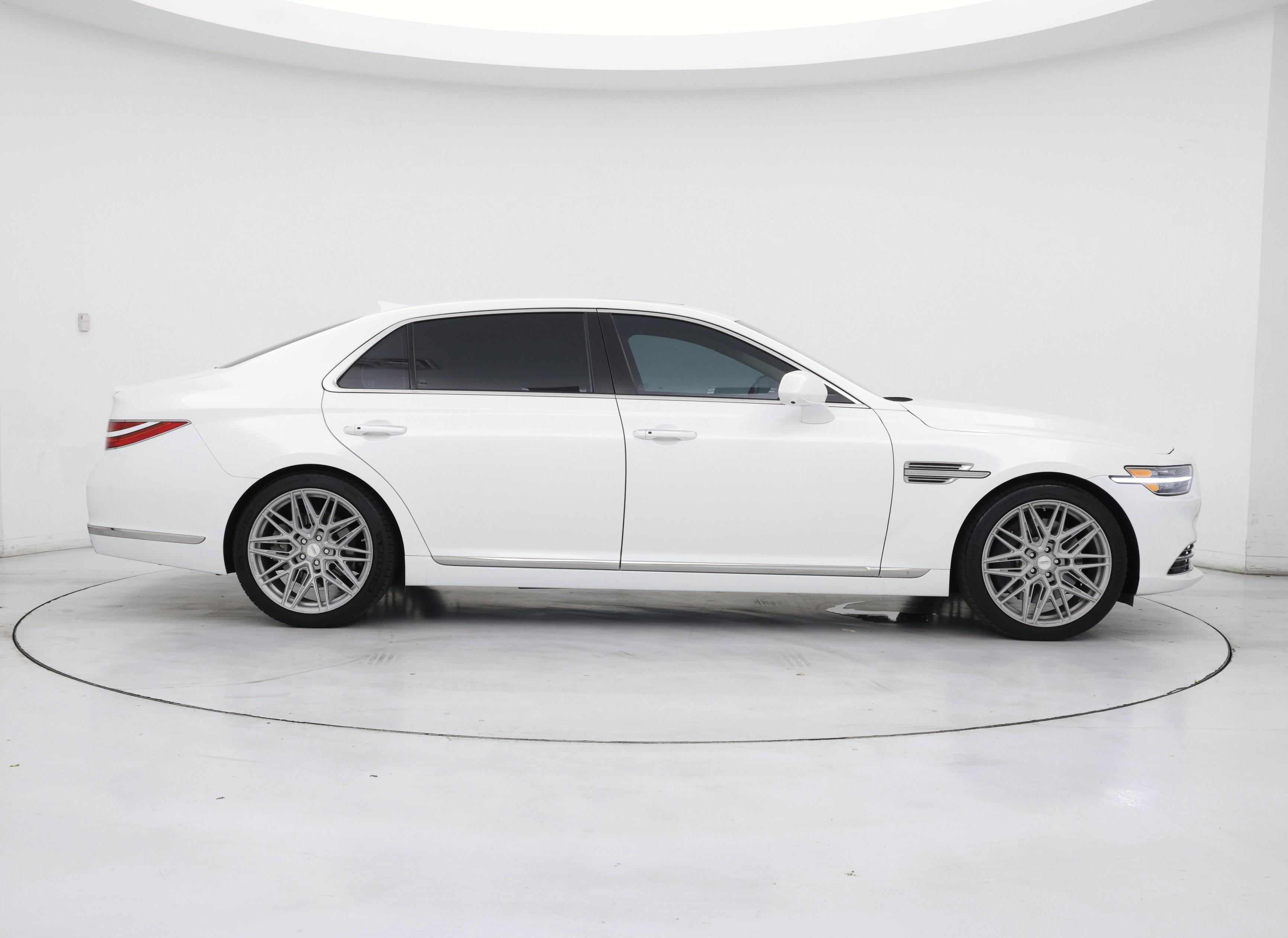 Thumbnail: 2021 Genesis G90 - 7
