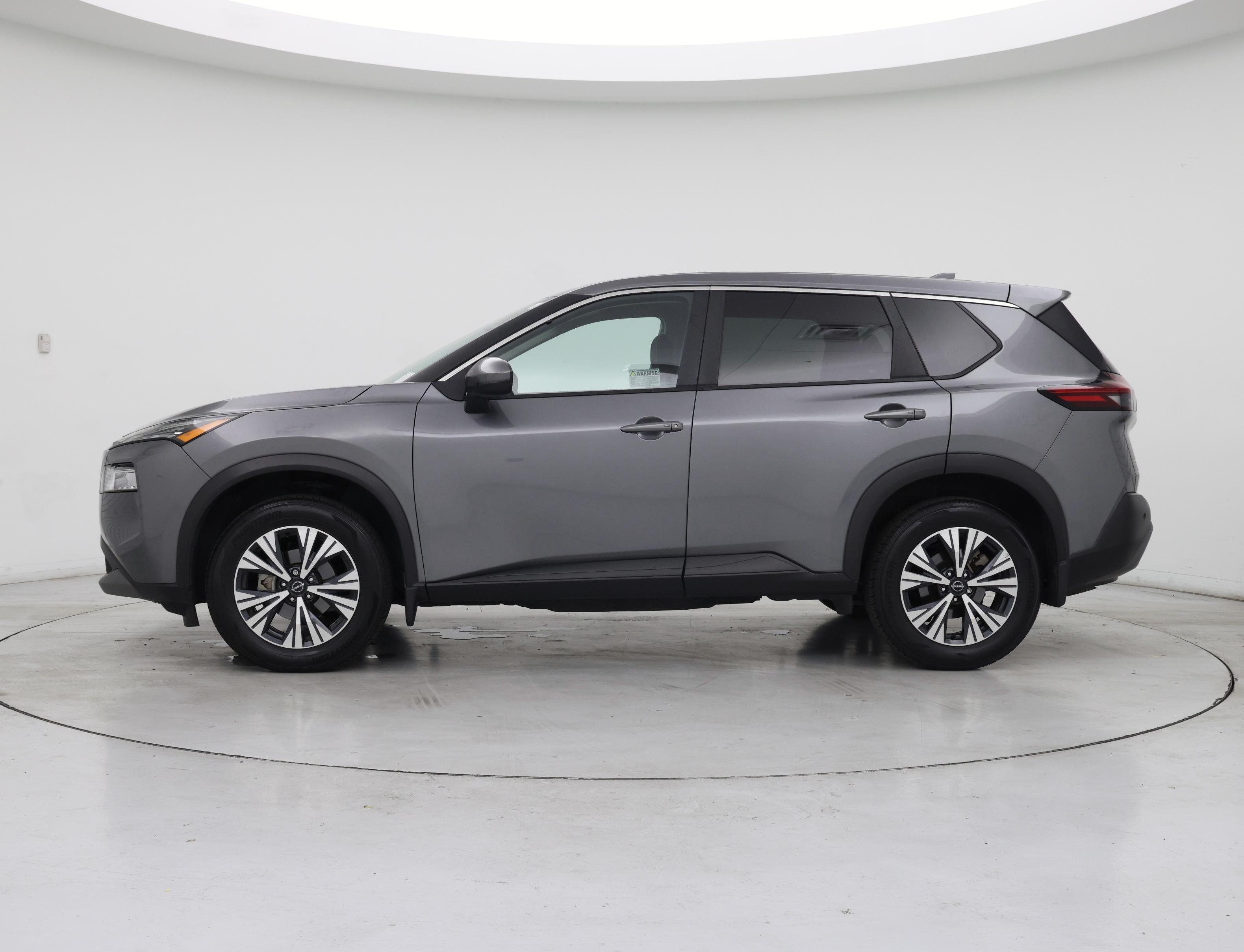 Thumbnail: 2022 Nissan Rogue - 3