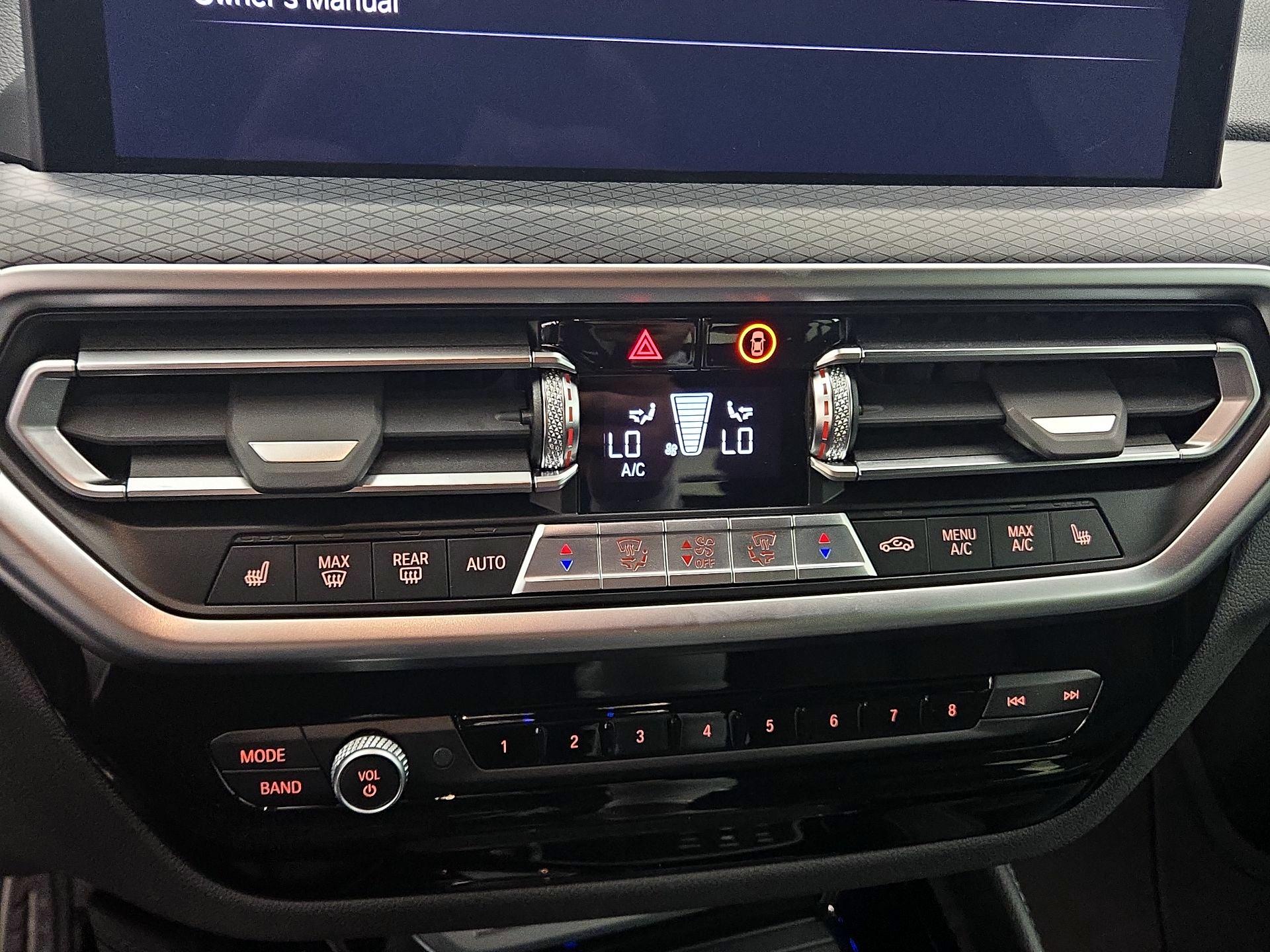 Thumbnail: 2023 BMW X4 - 17