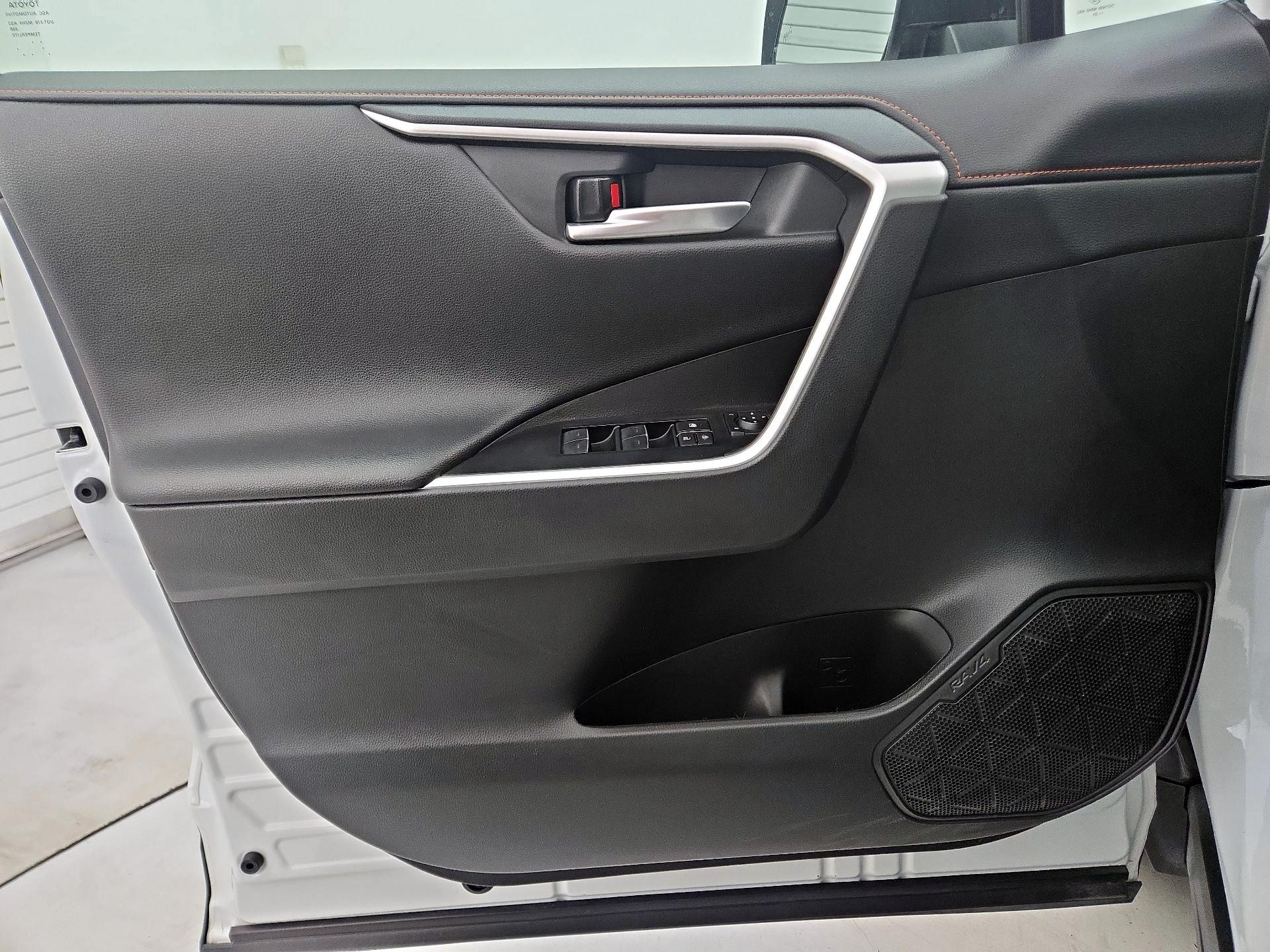 Thumbnail: 2023 Toyota RAV4 - 12