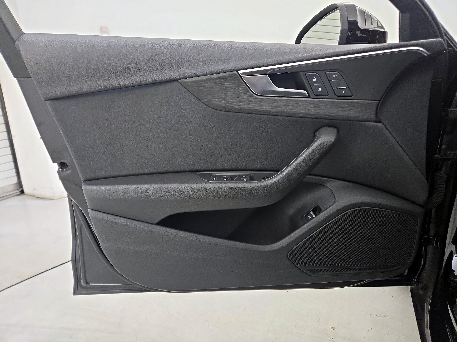 Thumbnail: 2019 Audi A4 - 12