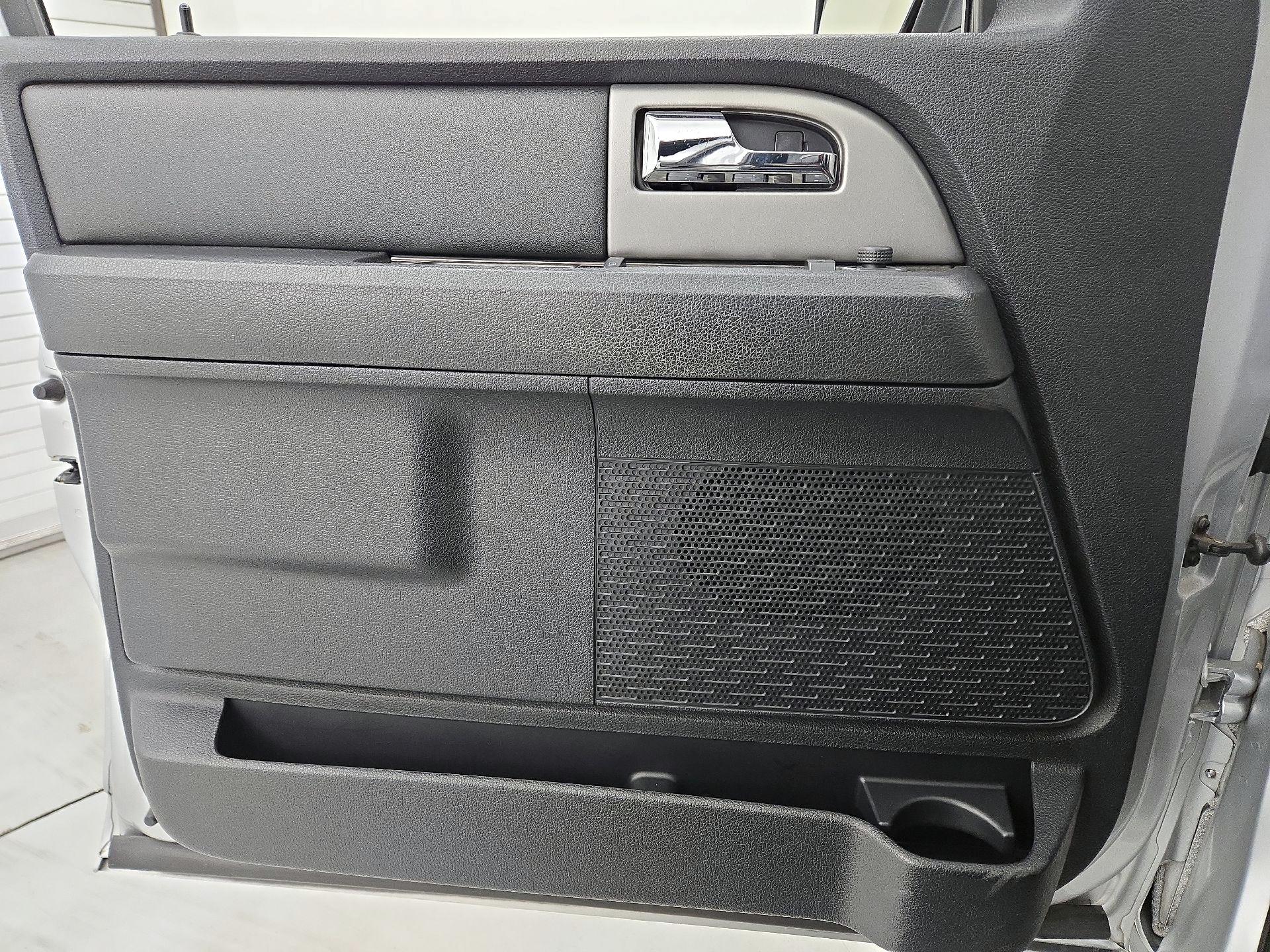 Thumbnail: 2015 Ford Expedition - 12