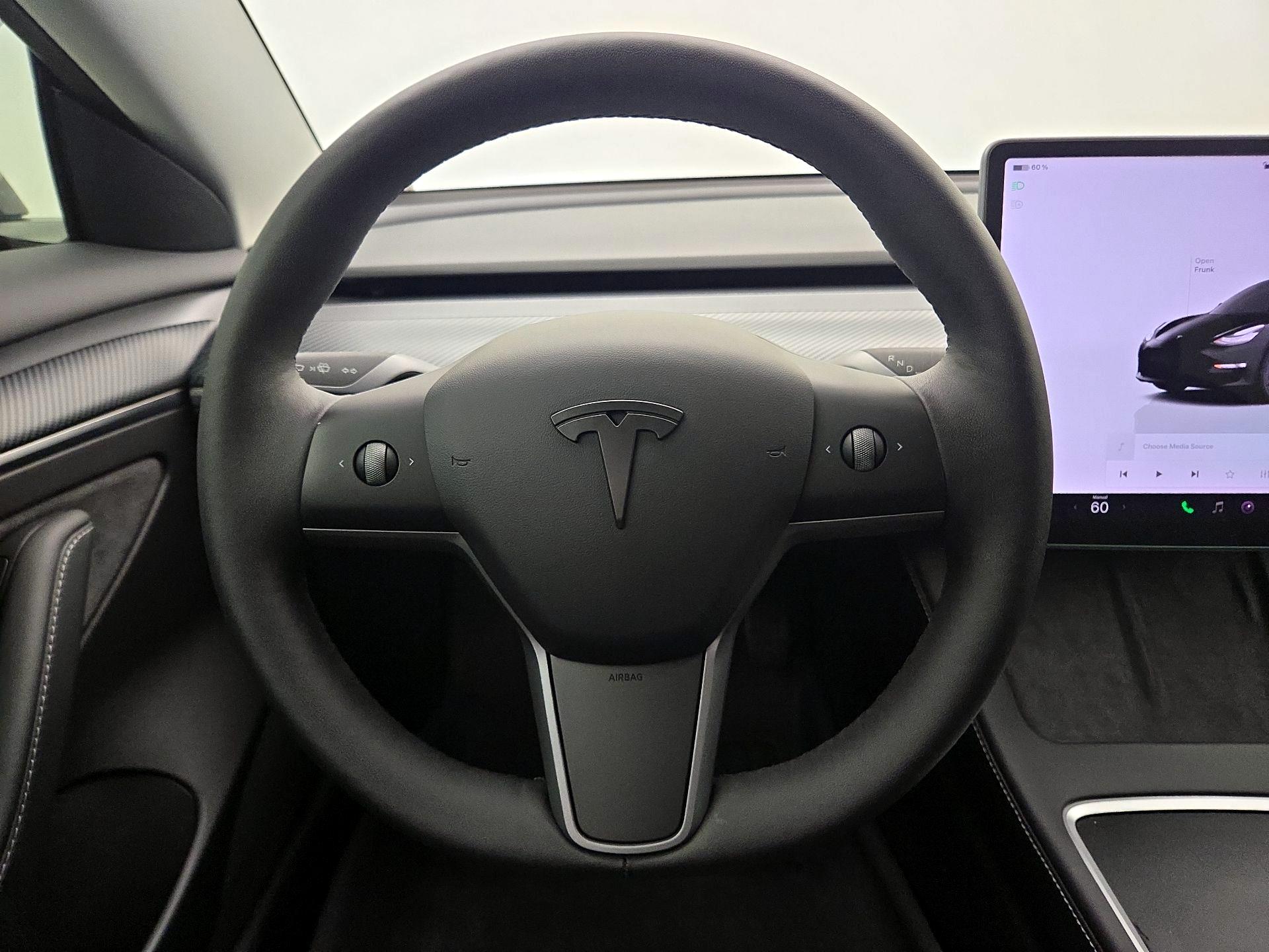 Thumbnail: 2022 Tesla Model 3 - 10