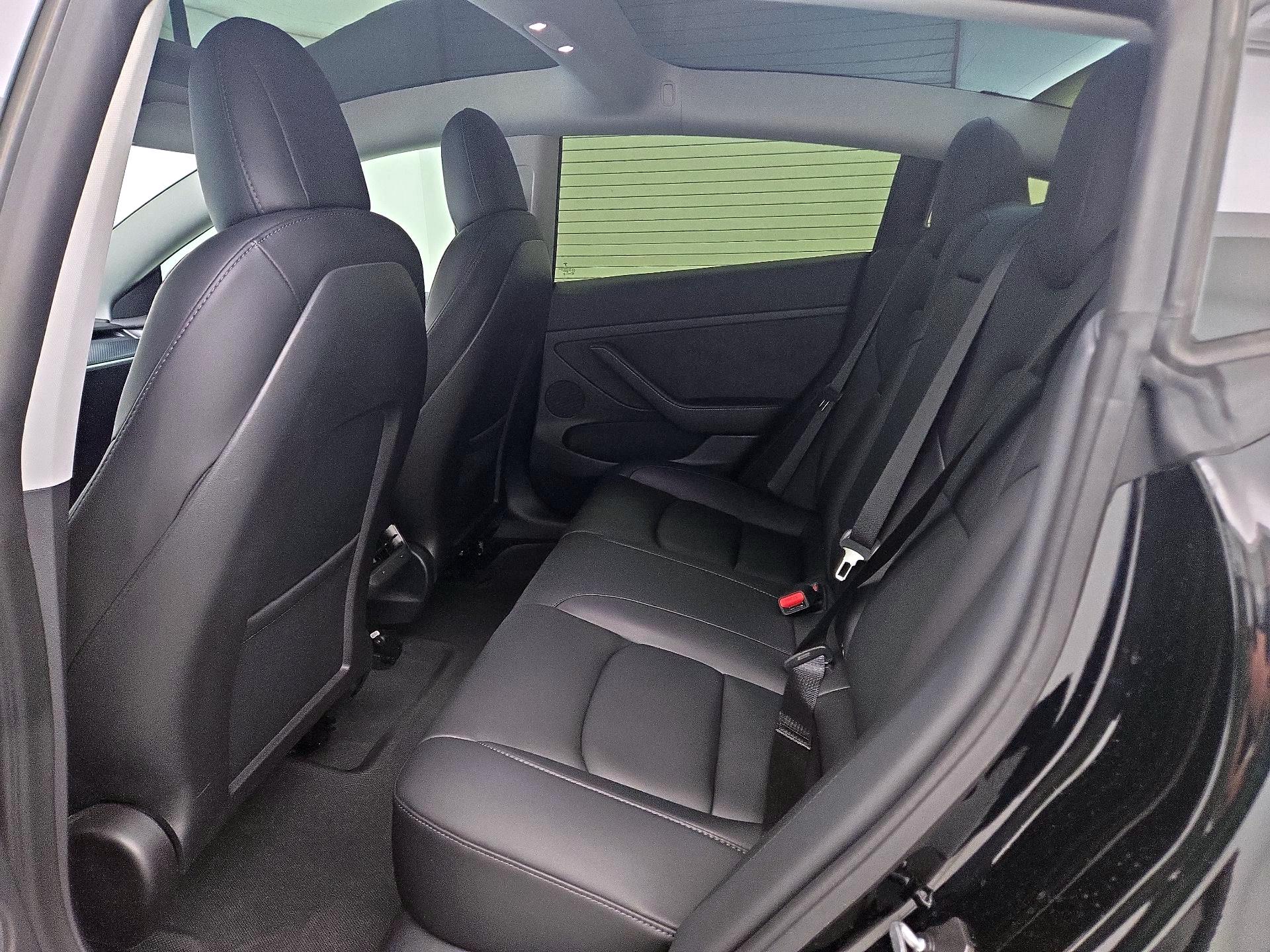 Thumbnail: 2022 Tesla Model 3 - 20