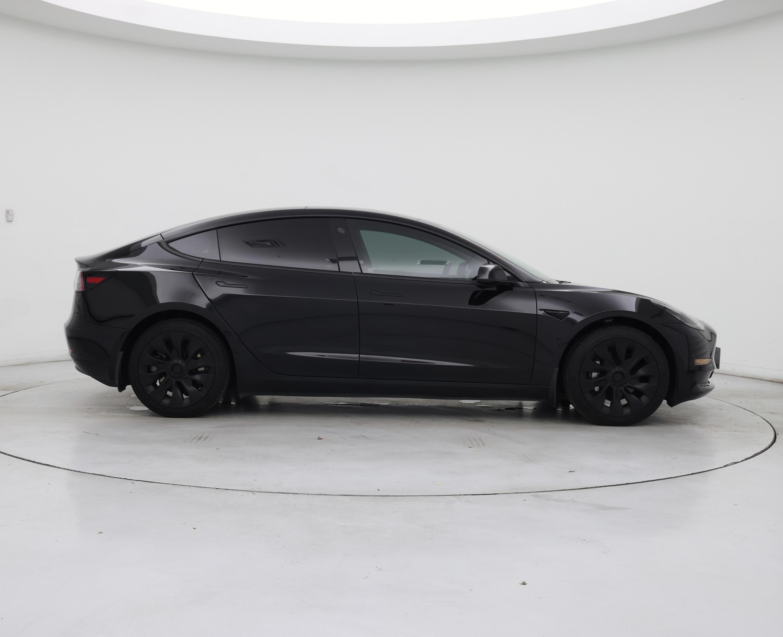 Thumbnail: 2022 Tesla Model 3 - 7