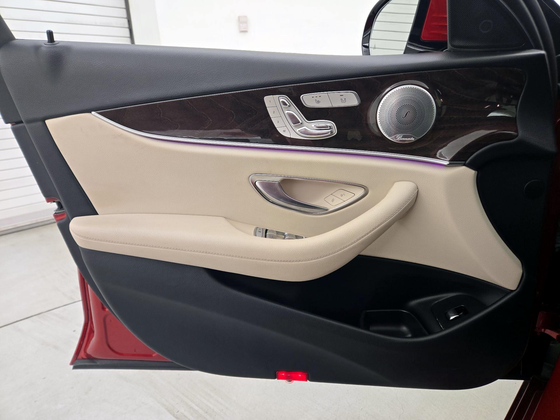 Thumbnail: 2019 Mercedes-Benz E-Class - 12