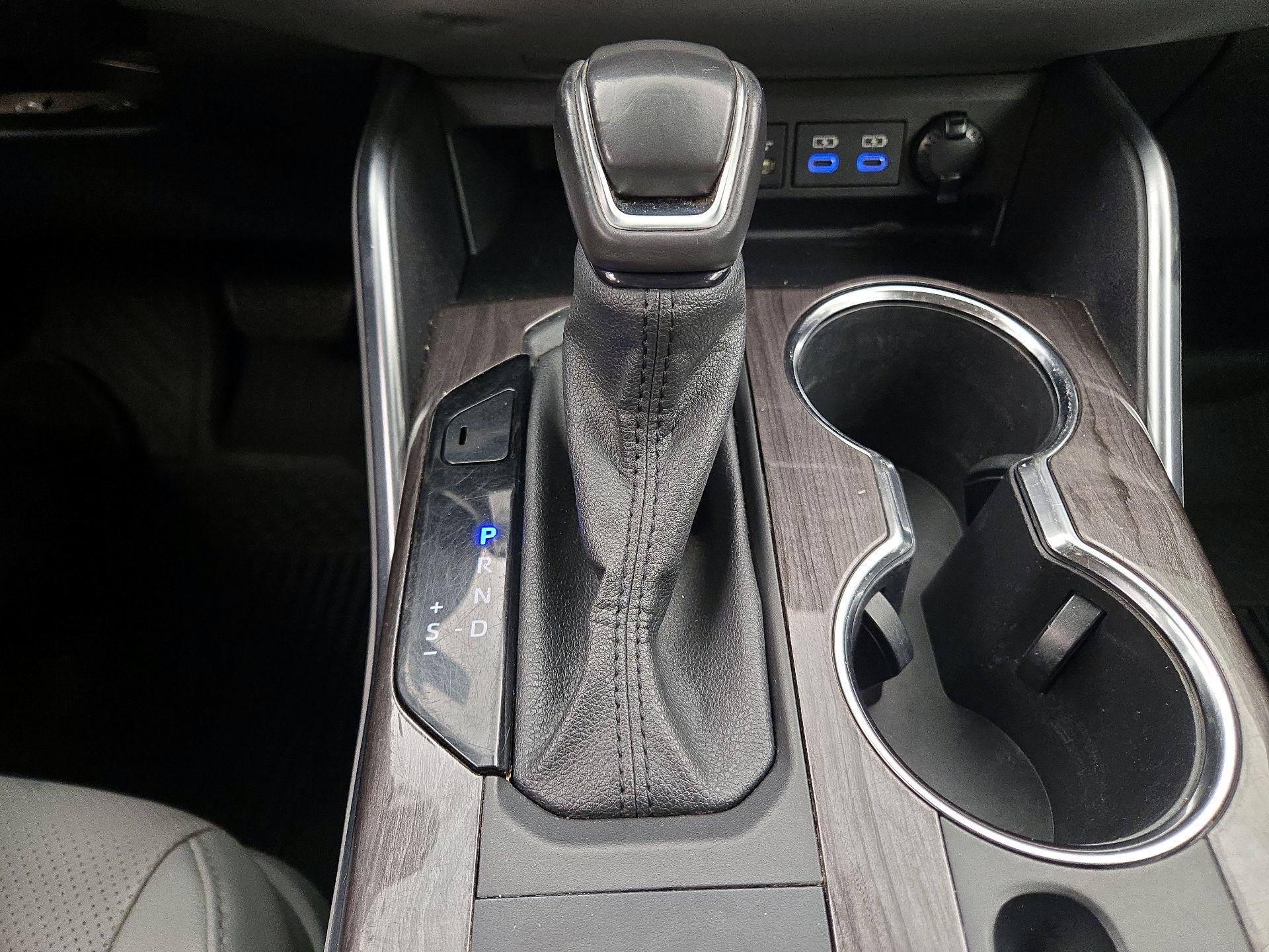 Thumbnail: 2022 Toyota Highlander - 18