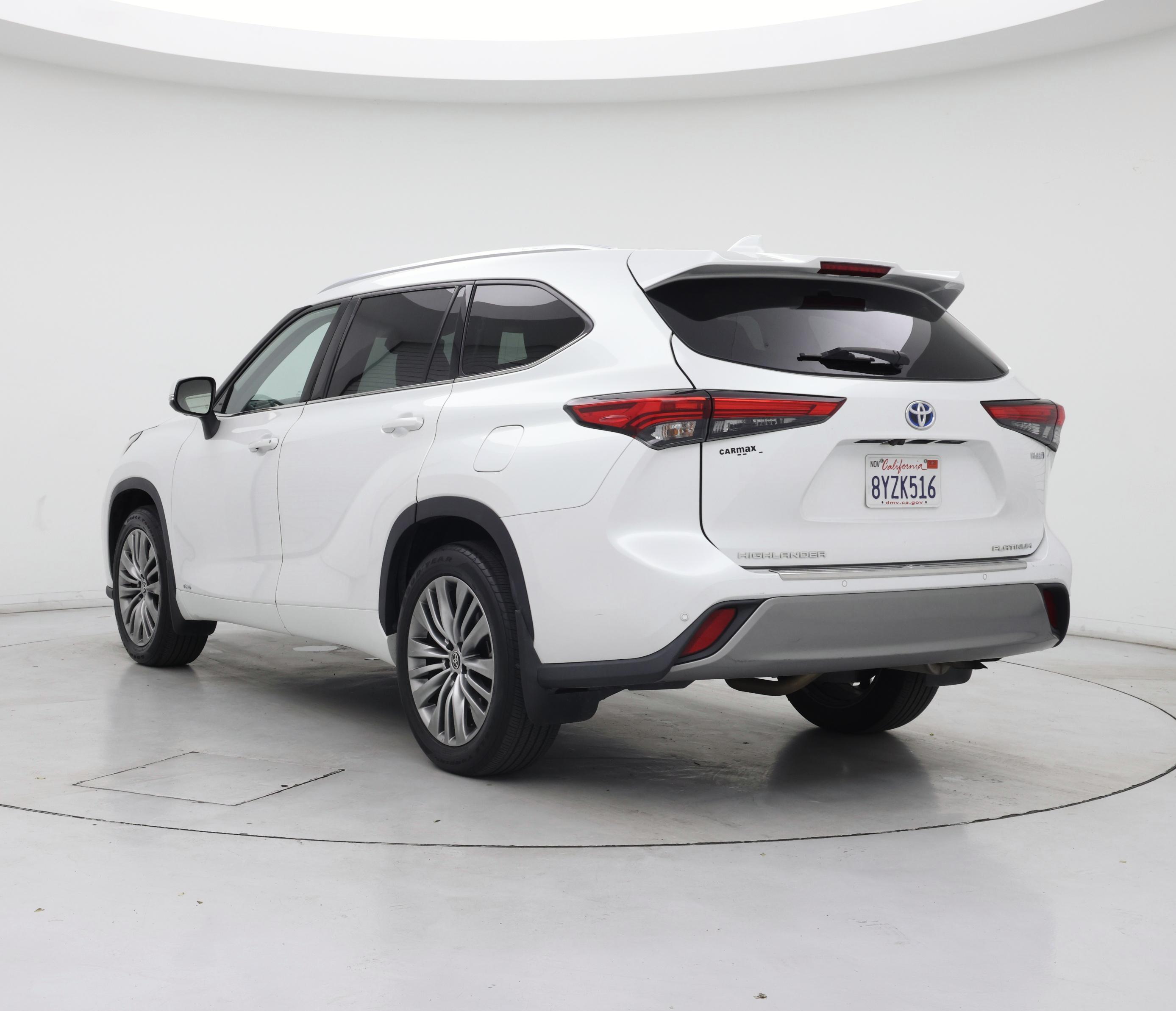 Thumbnail: 2022 Toyota Highlander - 2