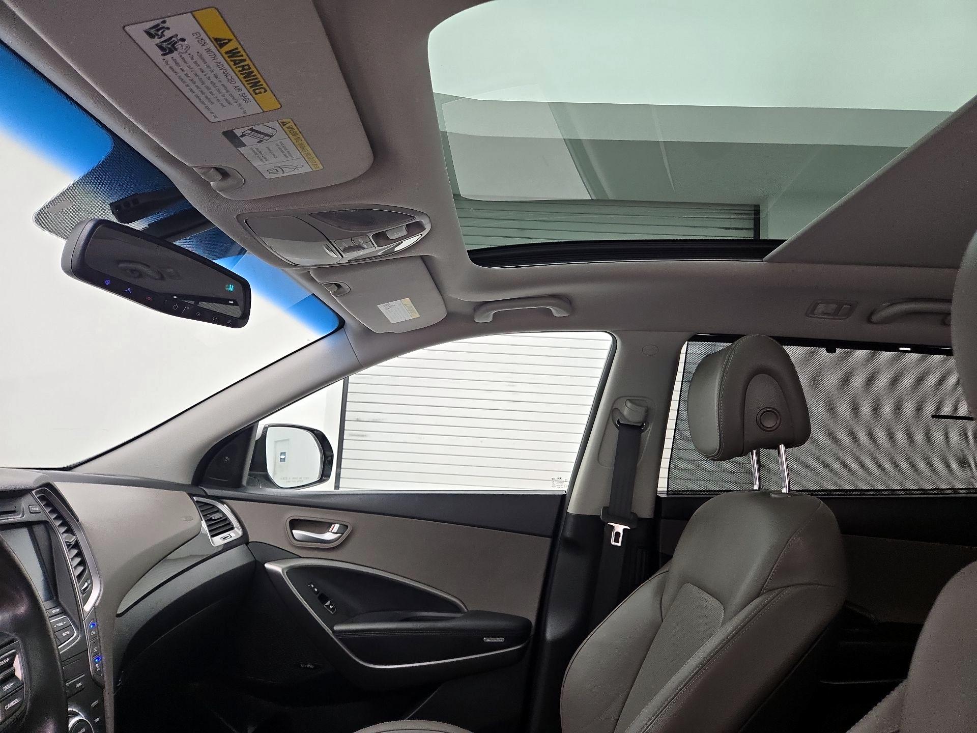 Thumbnail: 2015 Hyundai Santa Fe - 18