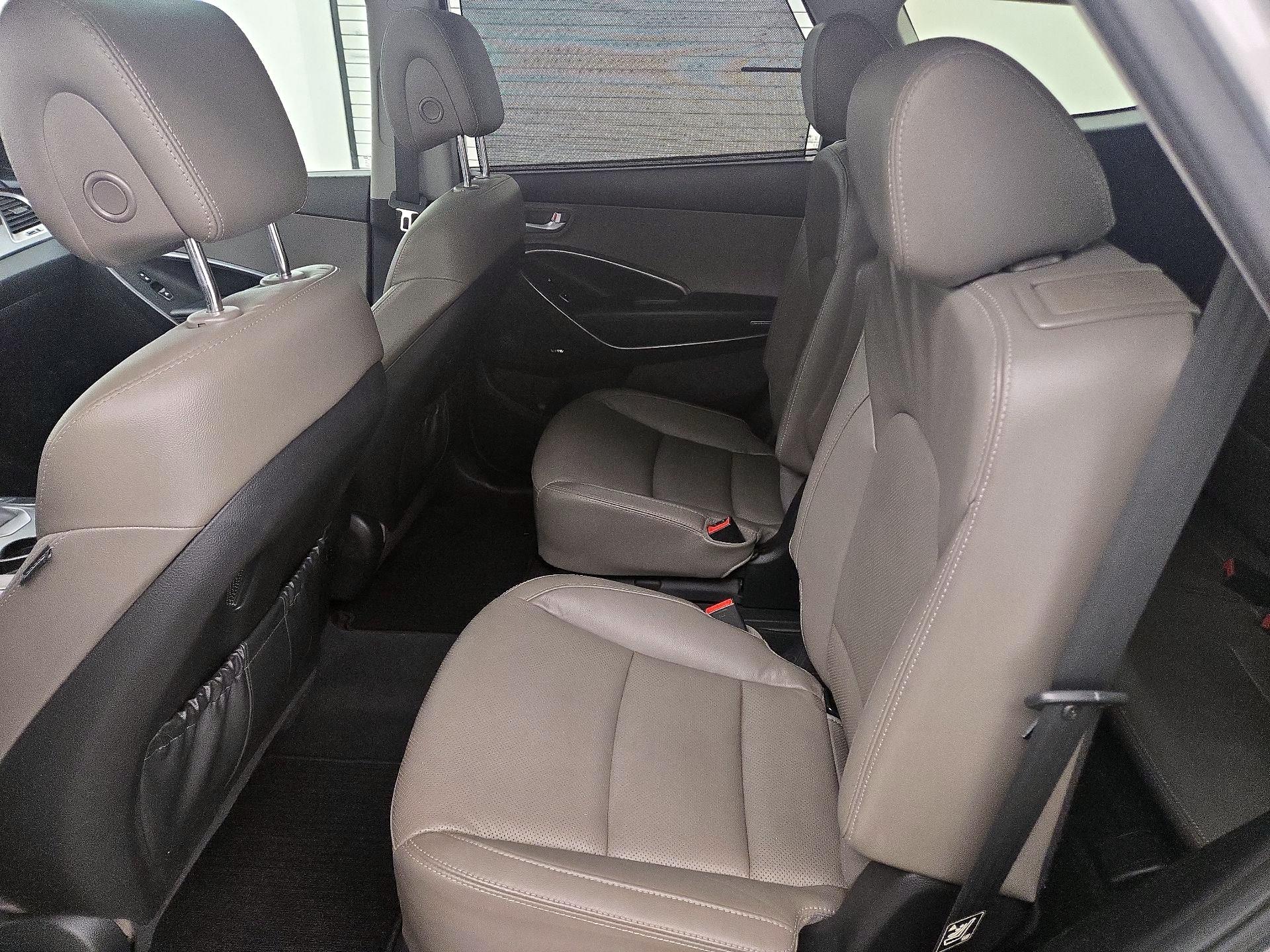 Thumbnail: 2015 Hyundai Santa Fe - 19