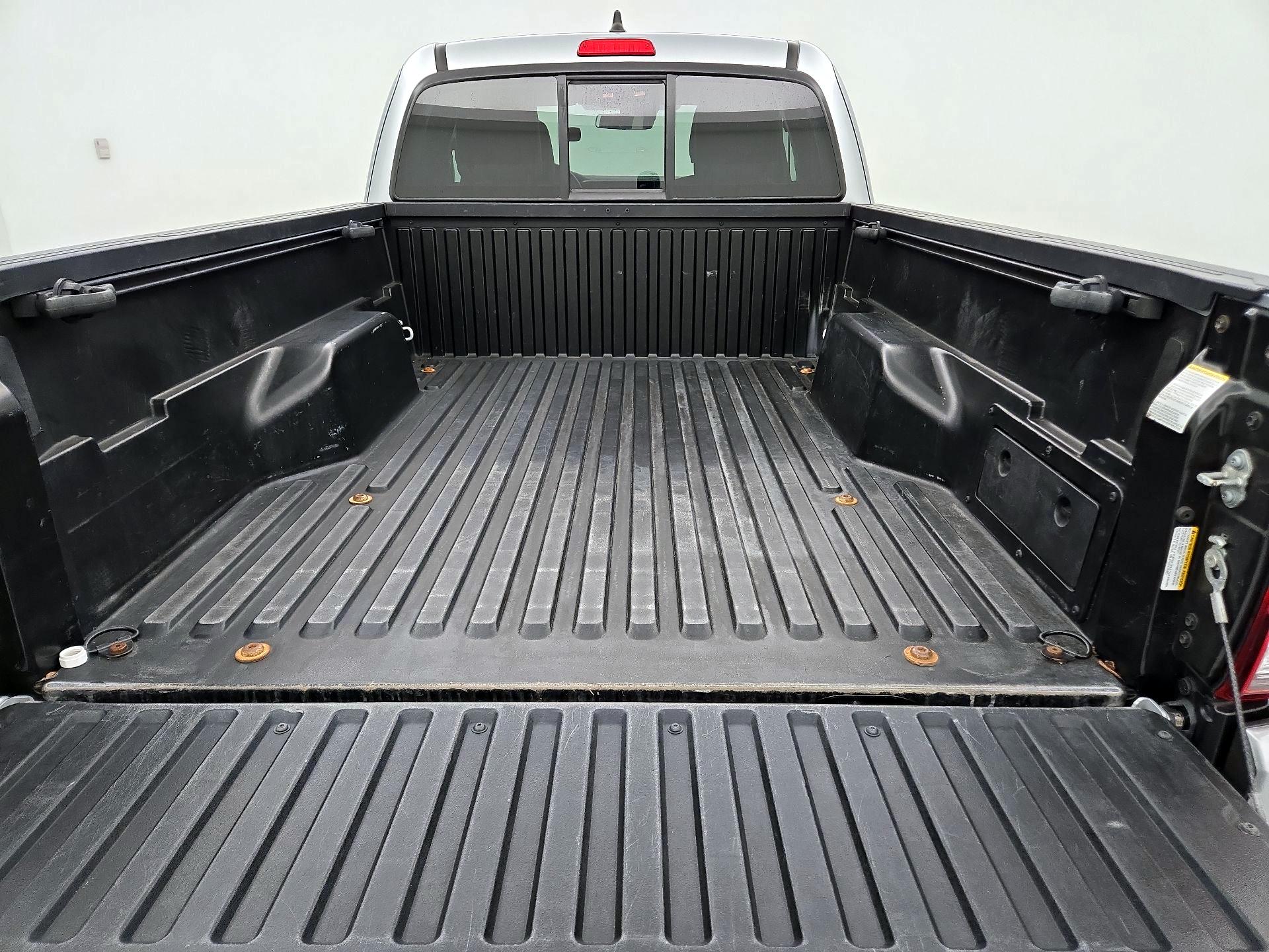 Thumbnail: 2023 Toyota Tacoma - 18