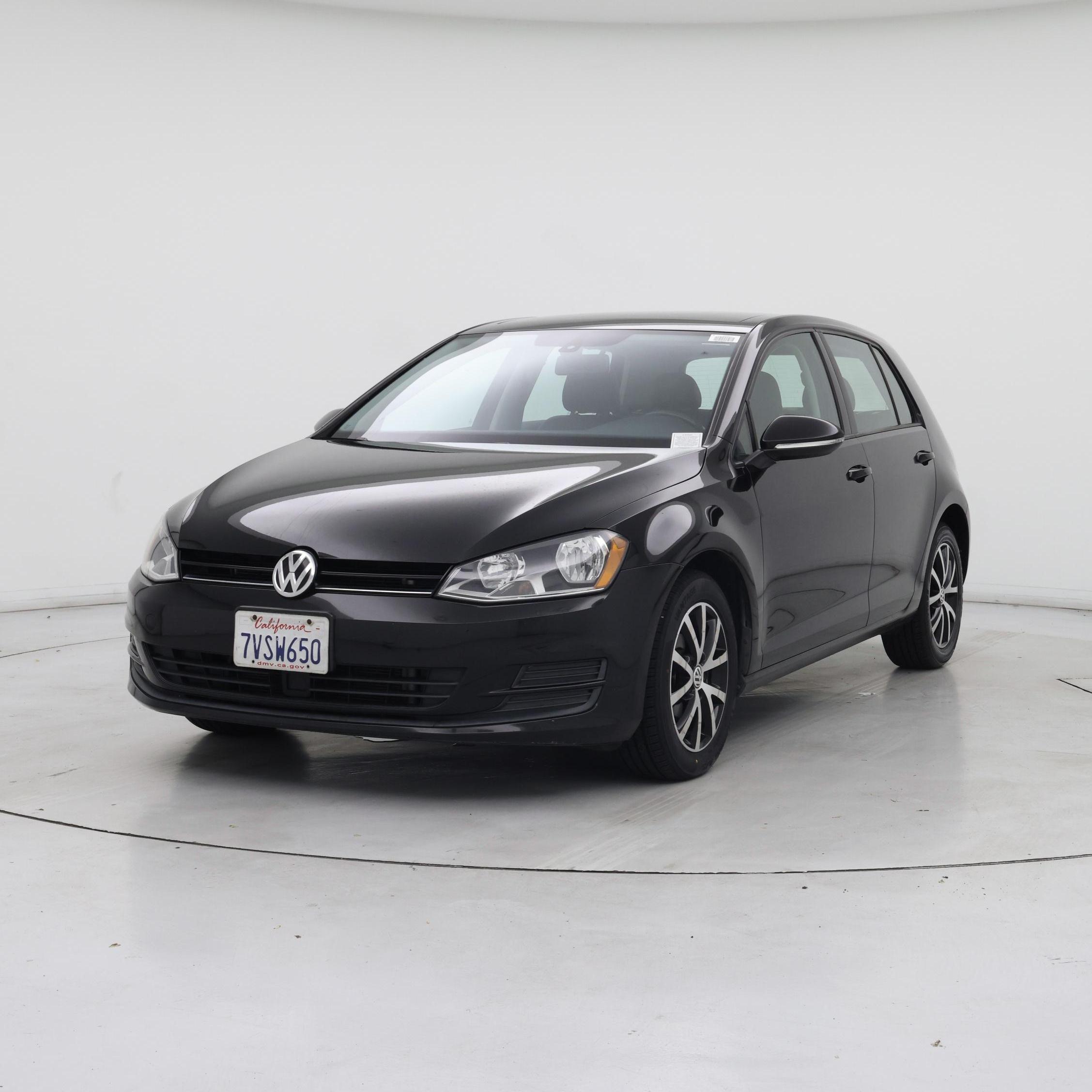 Thumbnail: 2017 Volkswagen Golf - 4