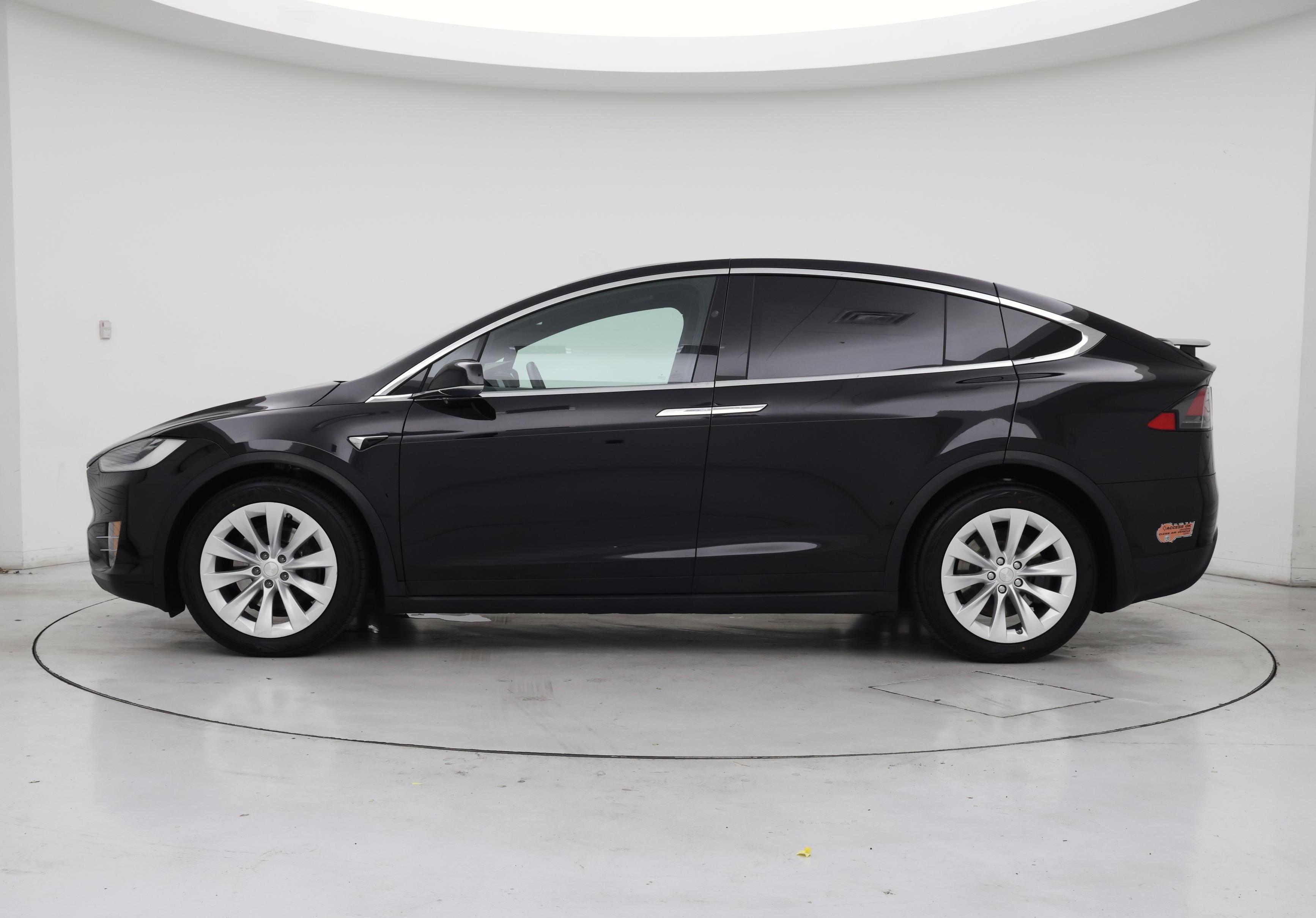 Thumbnail: 2019 Tesla Model X - 3