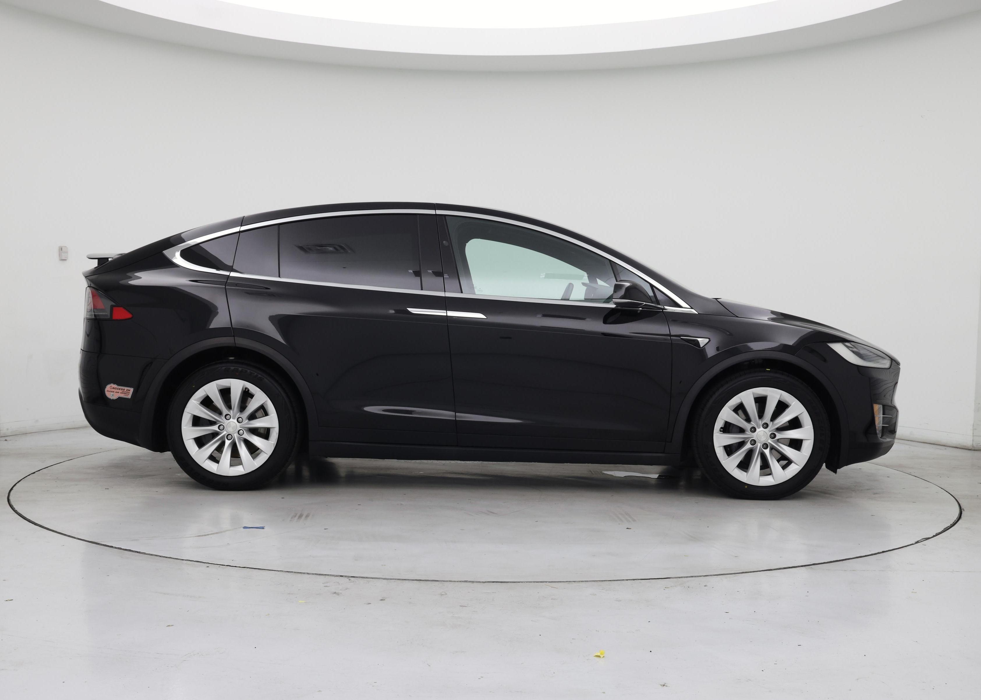 Thumbnail: 2019 Tesla Model X - 7