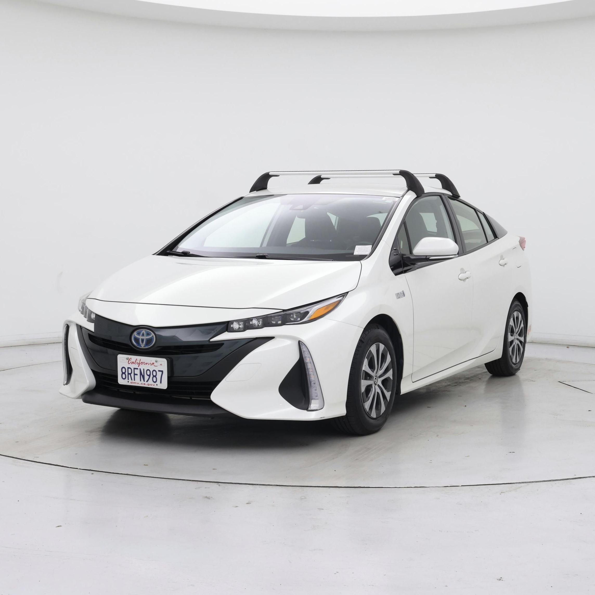 Thumbnail: 2020 Toyota Prius Prime - 4