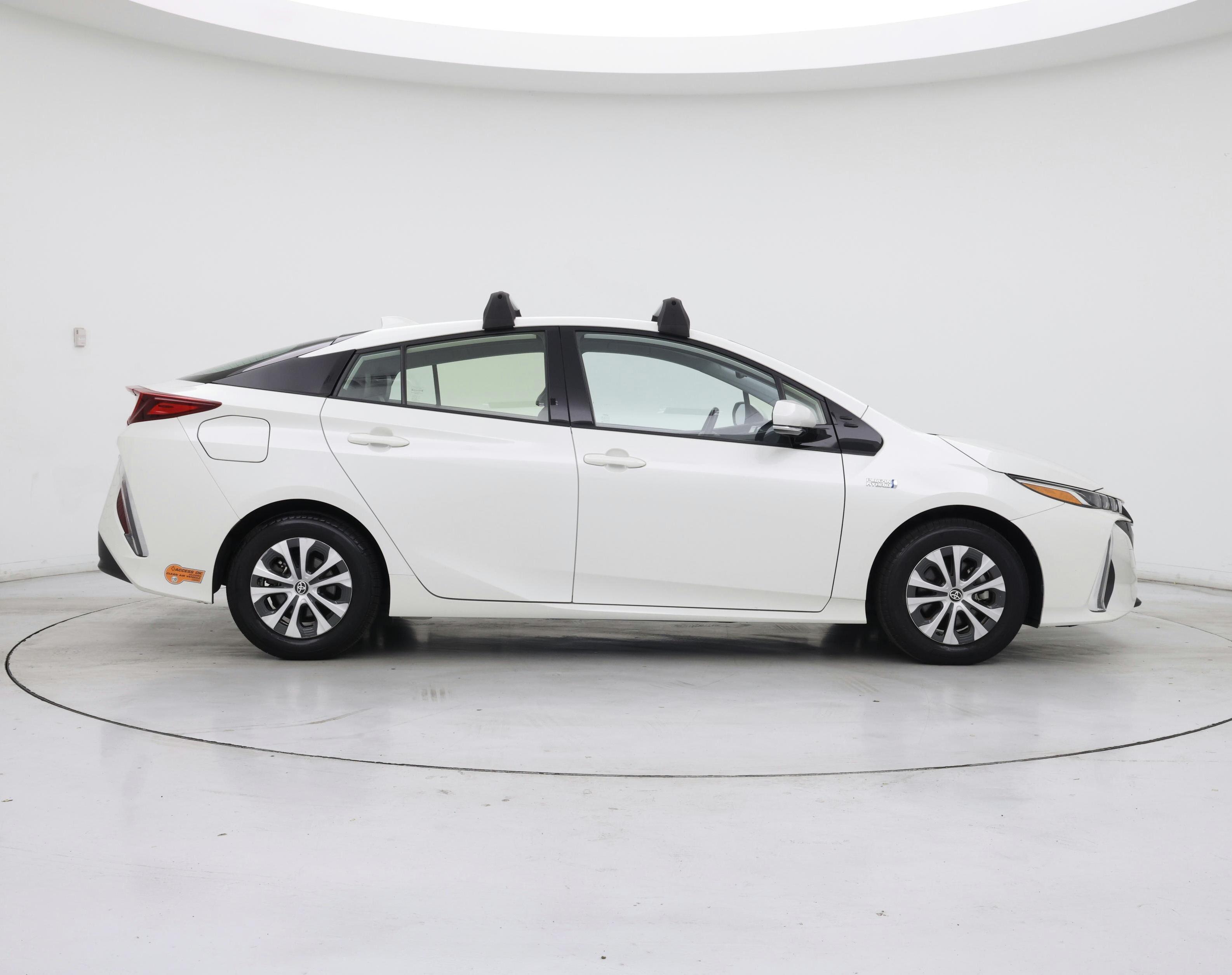 Thumbnail: 2020 Toyota Prius Prime - 7