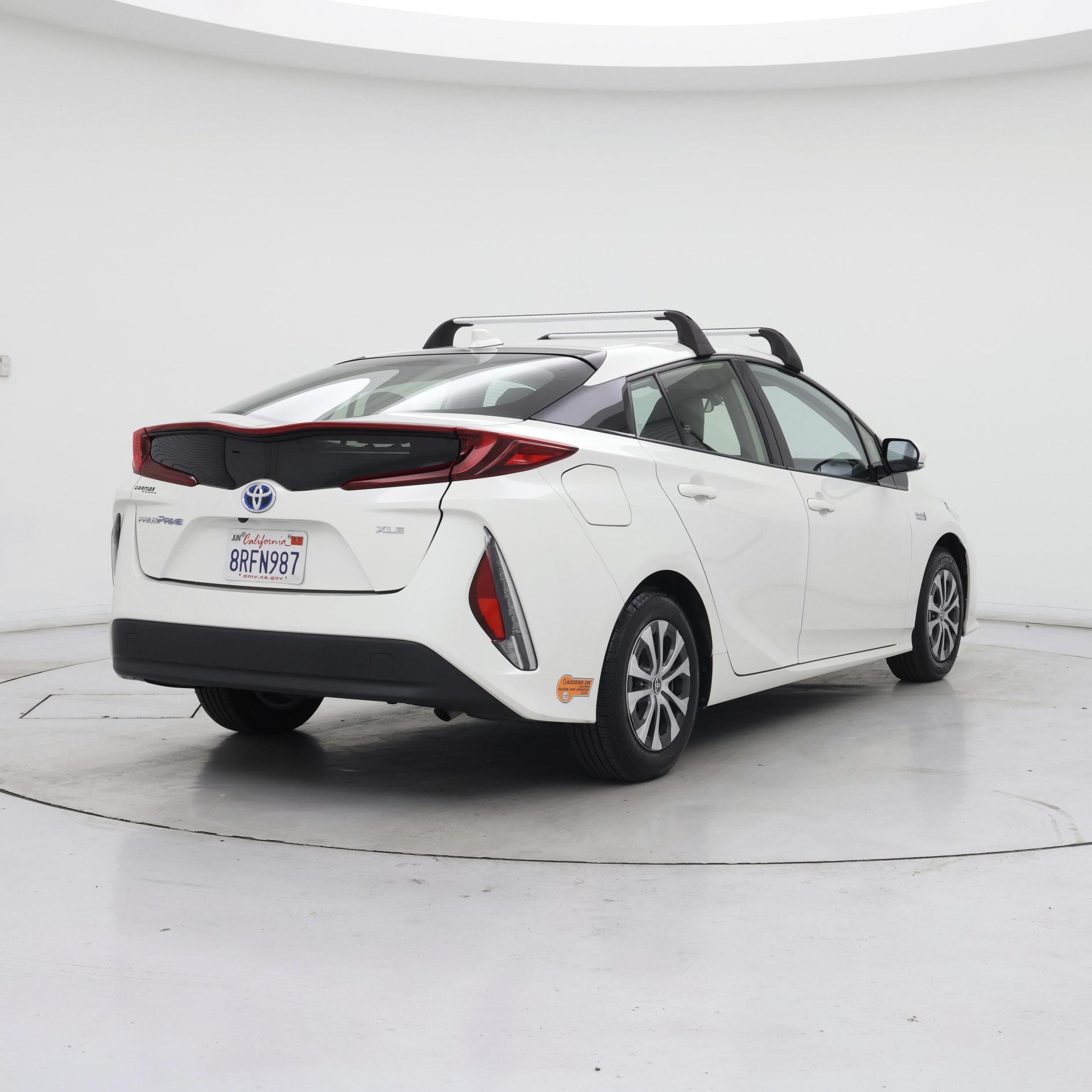 Thumbnail: 2020 Toyota Prius Prime - 8