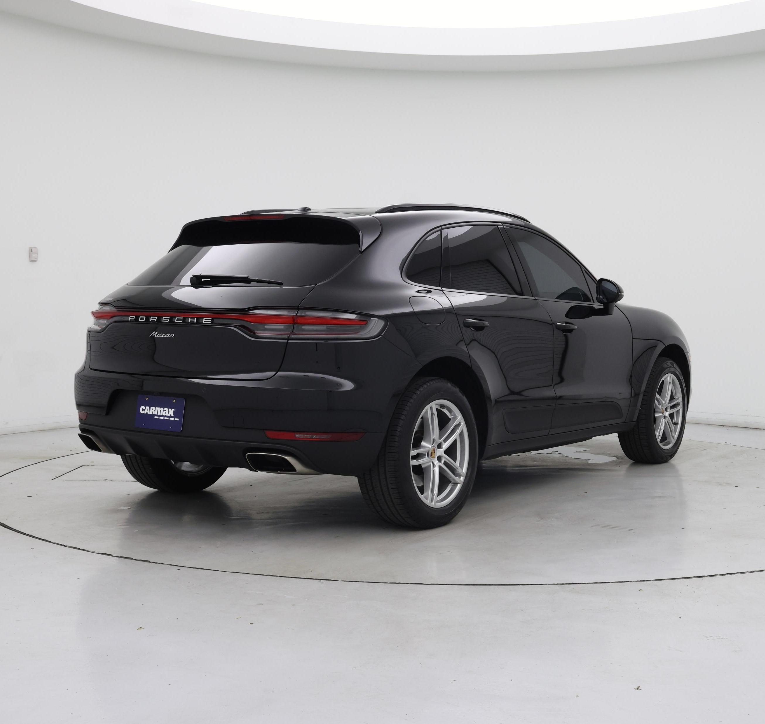 Thumbnail: 2021 Porsche Macan - 8