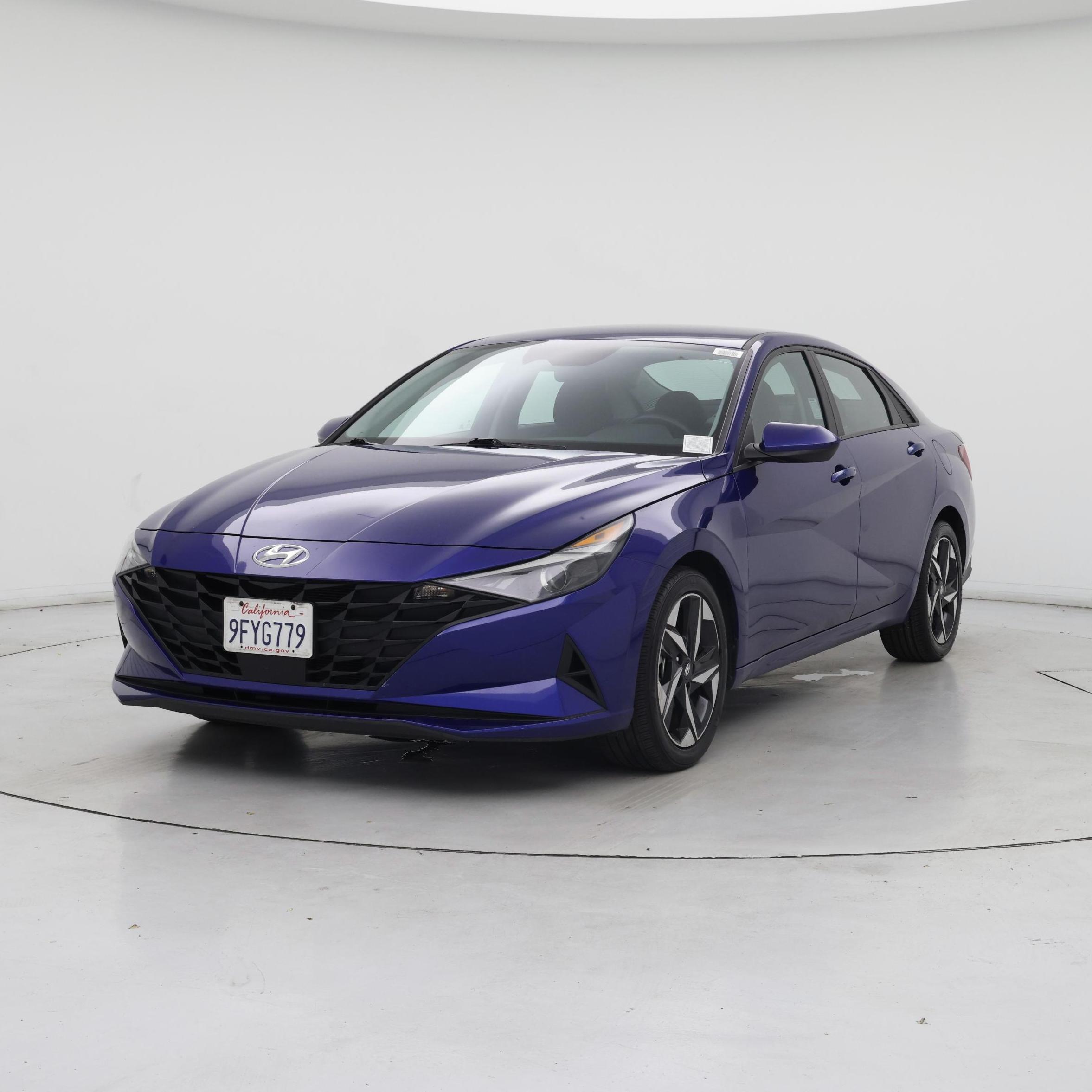 Thumbnail: 2023 Hyundai Elantra - 4