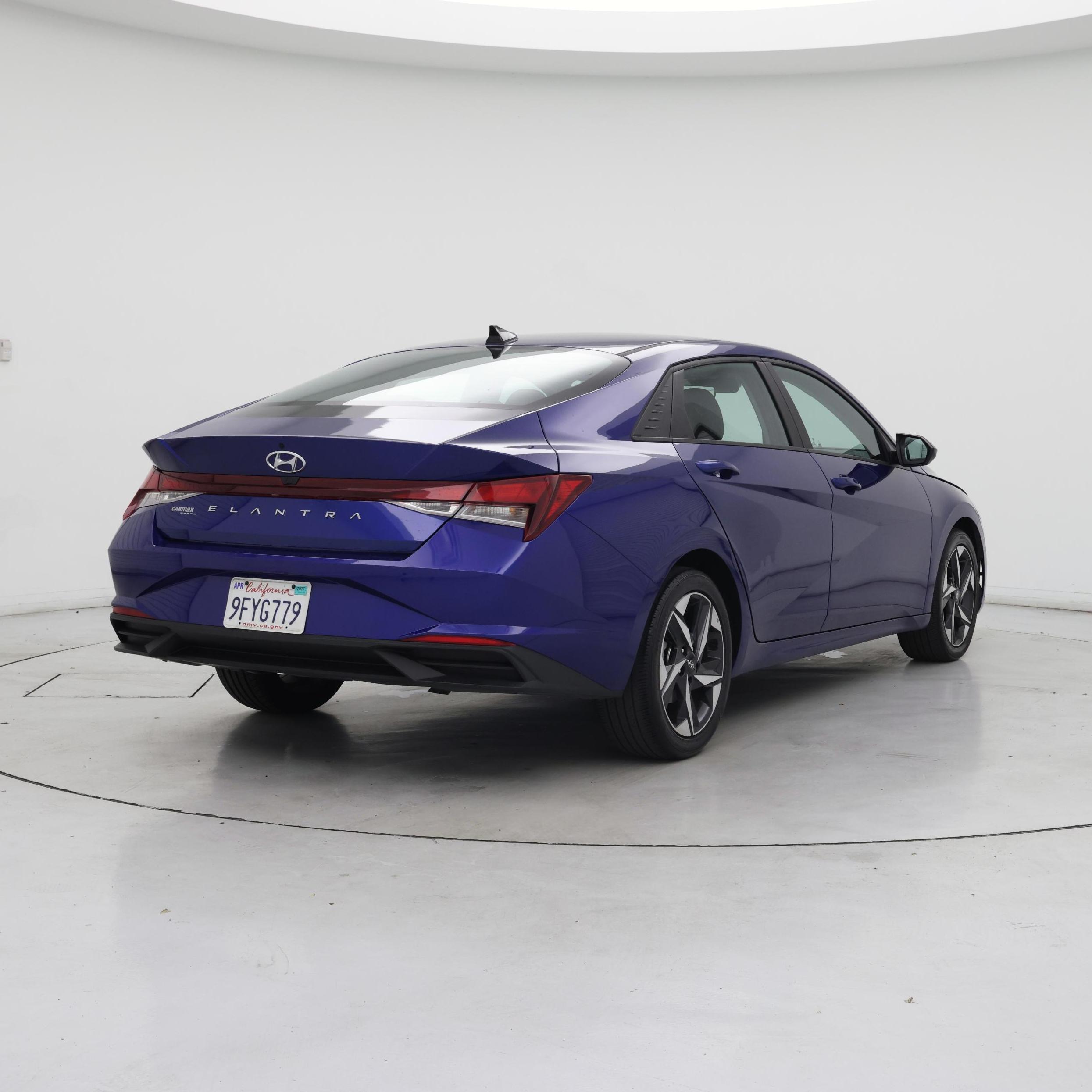 Thumbnail: 2023 Hyundai Elantra - 8