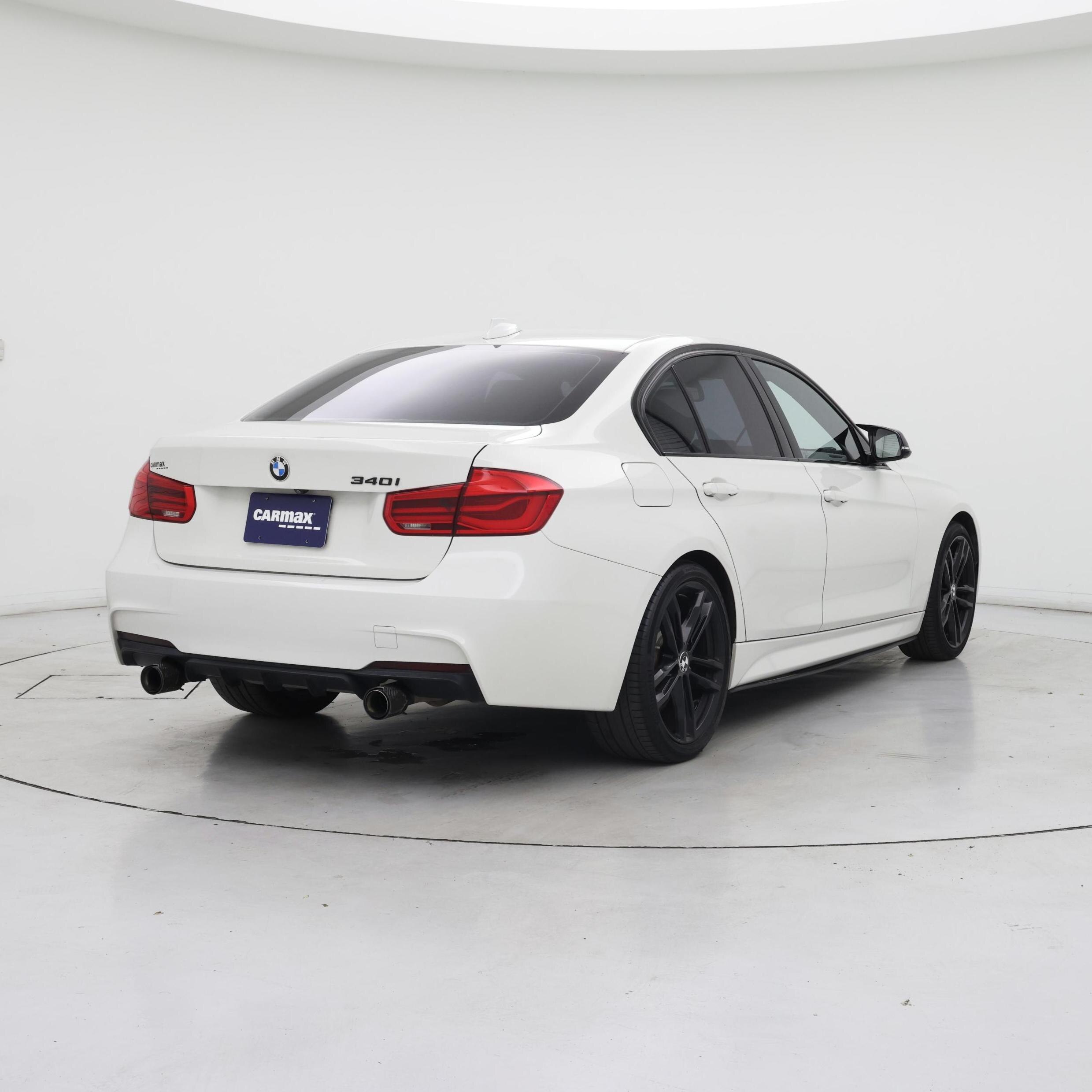 Thumbnail: 2018 BMW 3 Series - 8