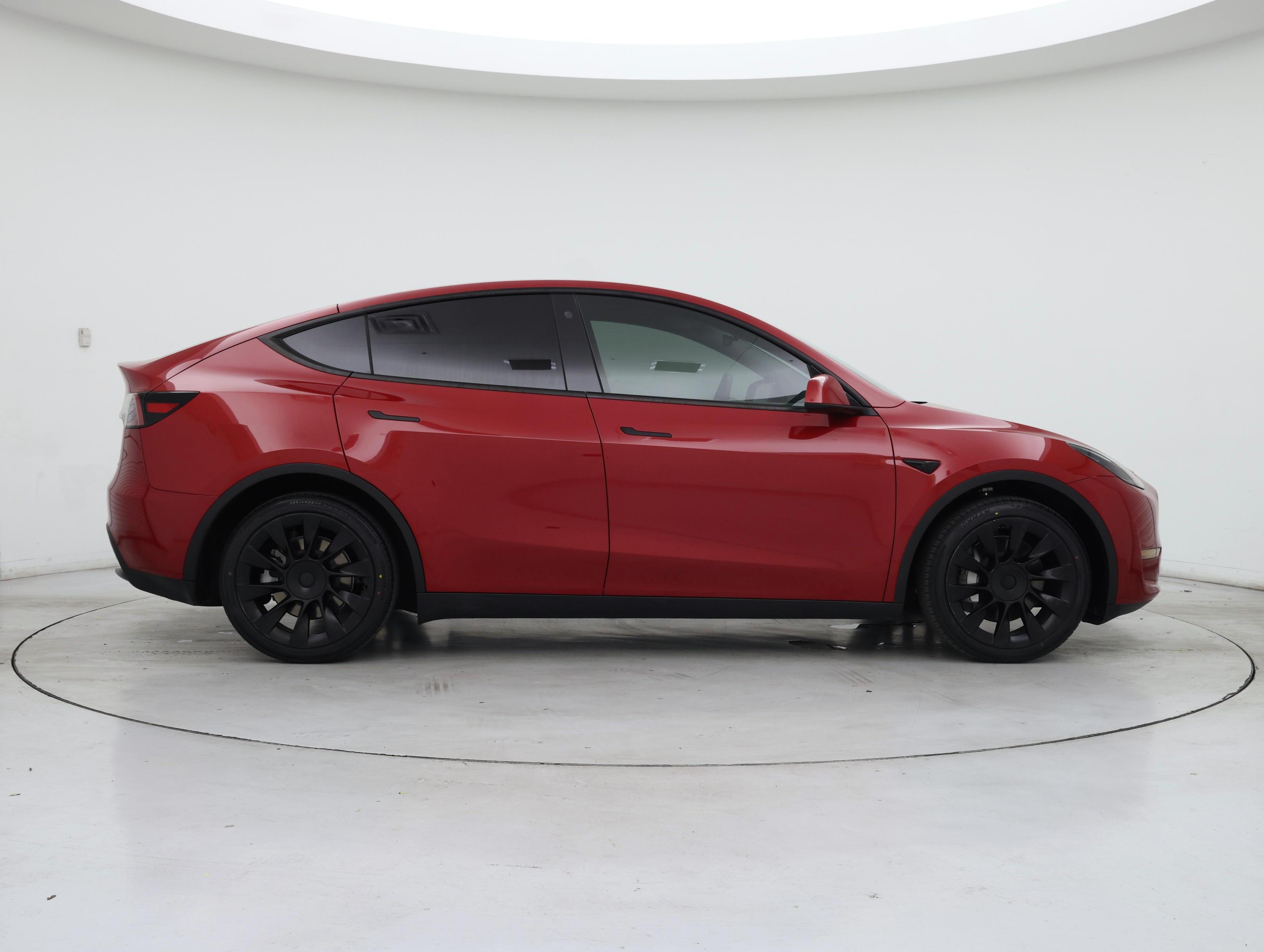 Thumbnail: 2023 Tesla Model Y - 7