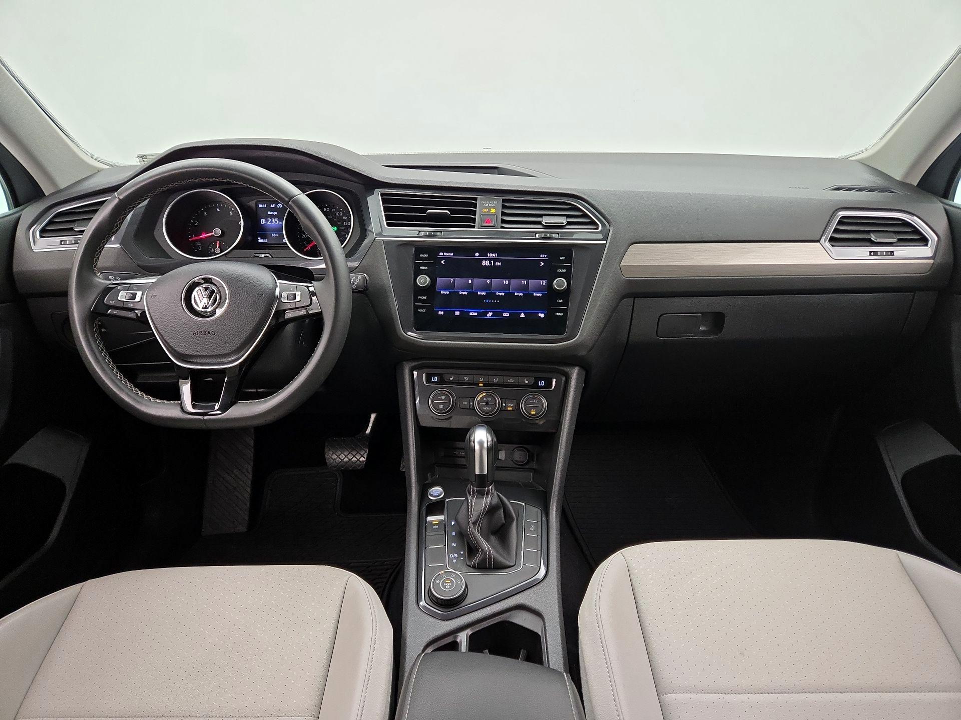 Thumbnail: 2021 Volkswagen Tiguan - 9