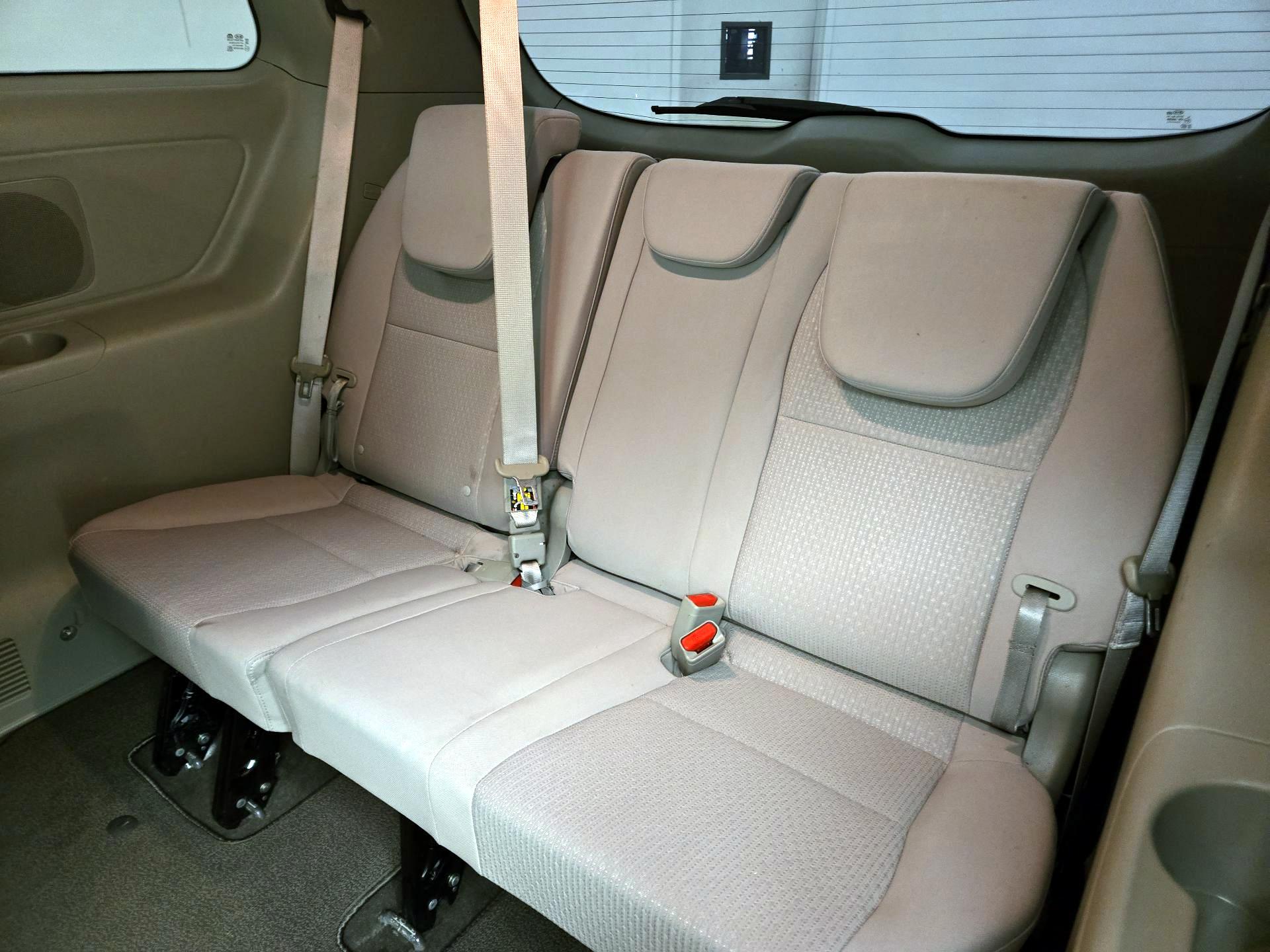 Thumbnail: 2018 Kia Sedona - 19