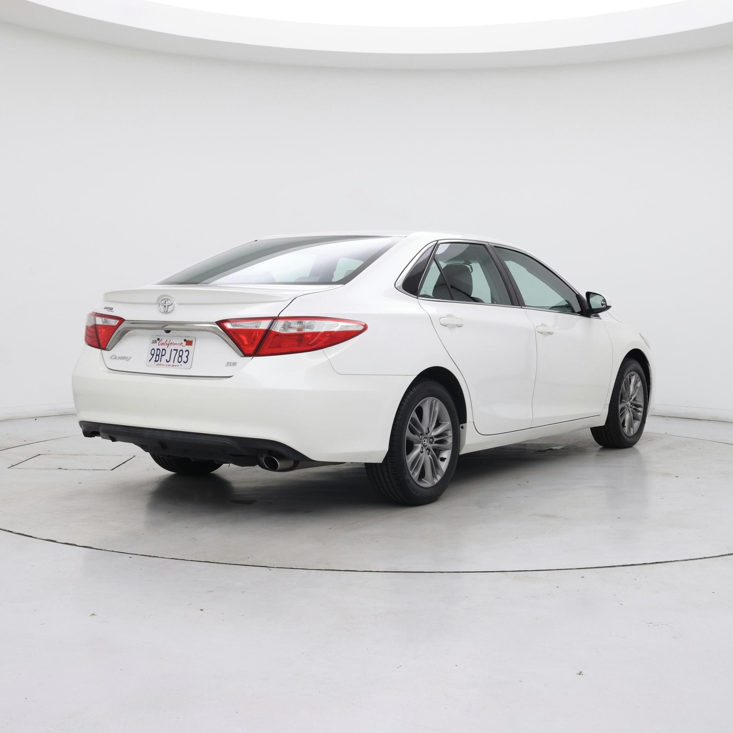 Thumbnail: 2017 Toyota Camry - 8