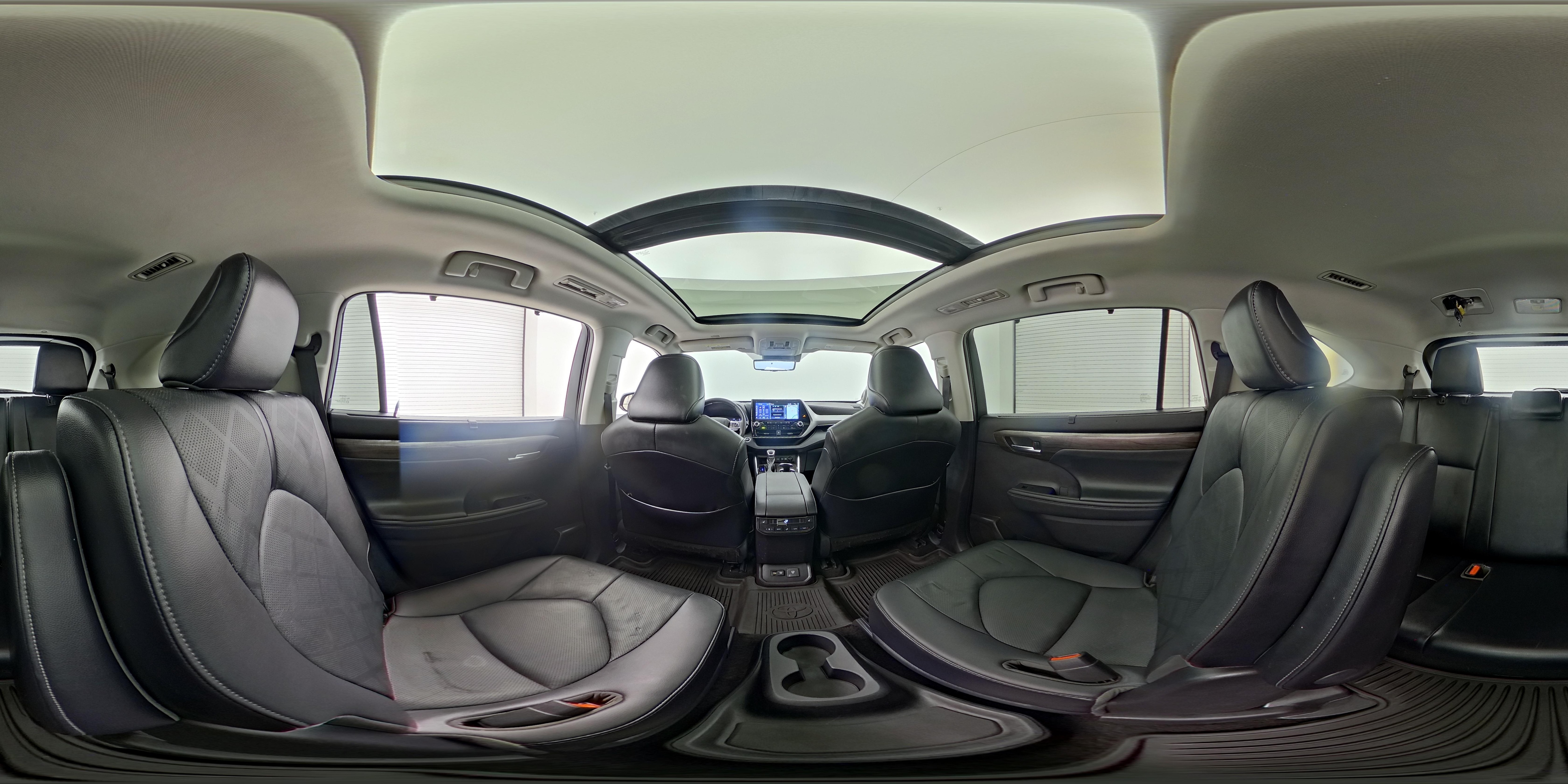 2021 Toyota Highlander 26