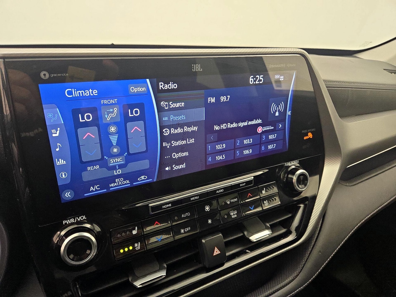 2021 Toyota Highlander 16