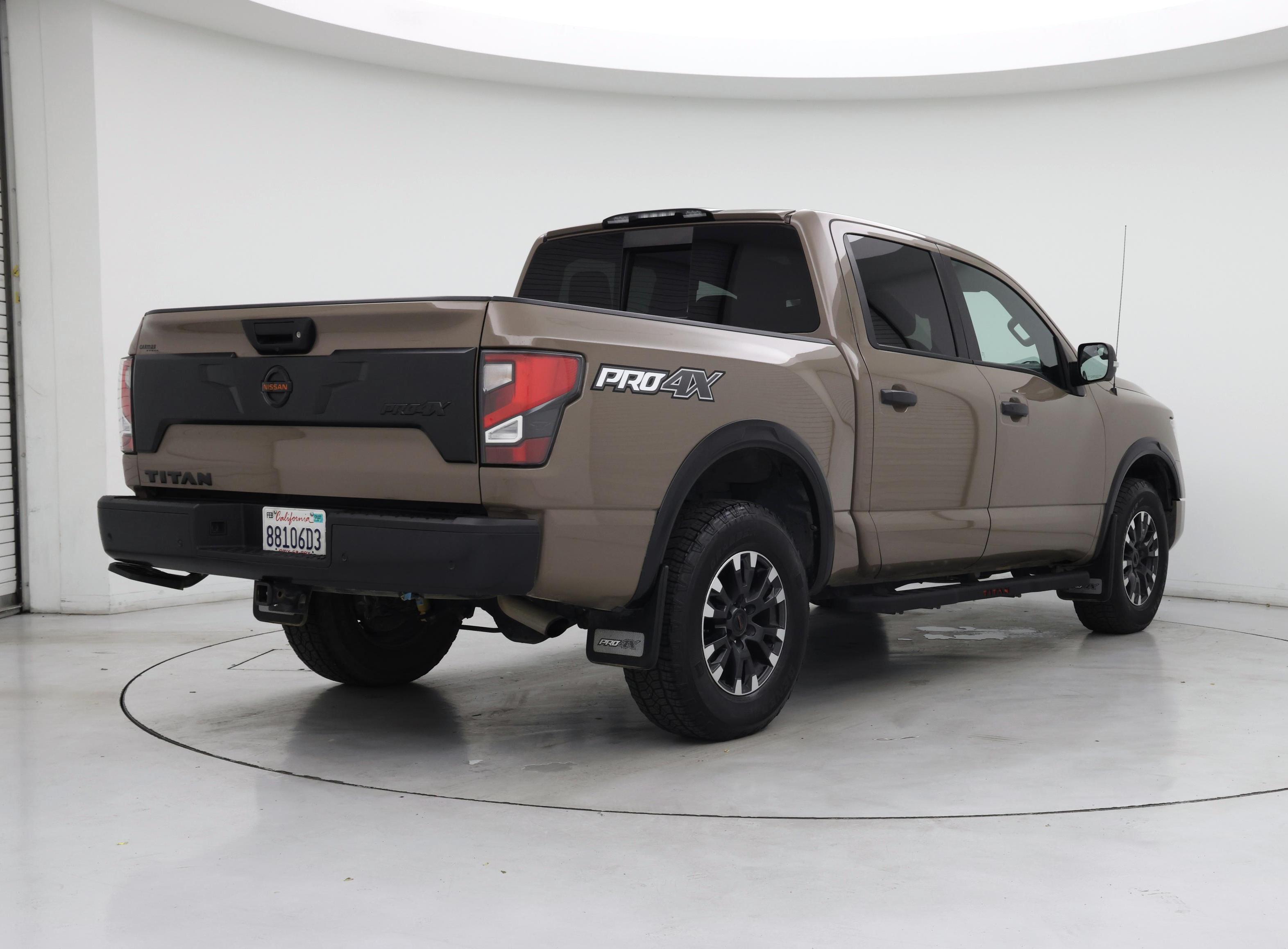 Thumbnail: 2021 Nissan Titan - 8